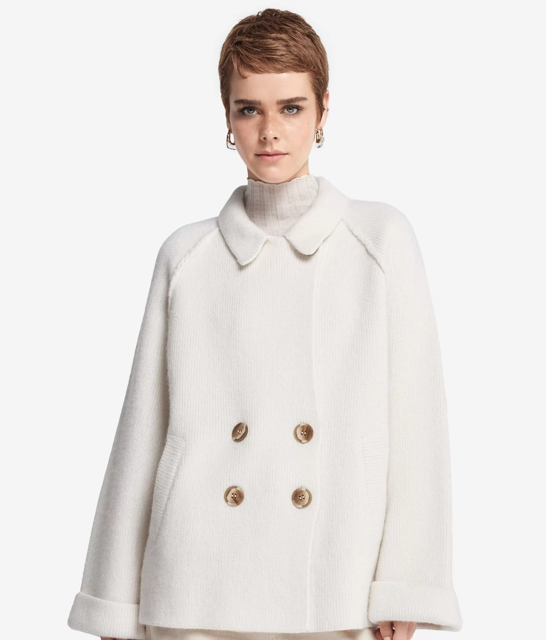 Elegante Cappotto in Lana di Alpaca Falconeri Doppiopetto - Bianco con Dettaglio a Fiocco, Mod.8005
