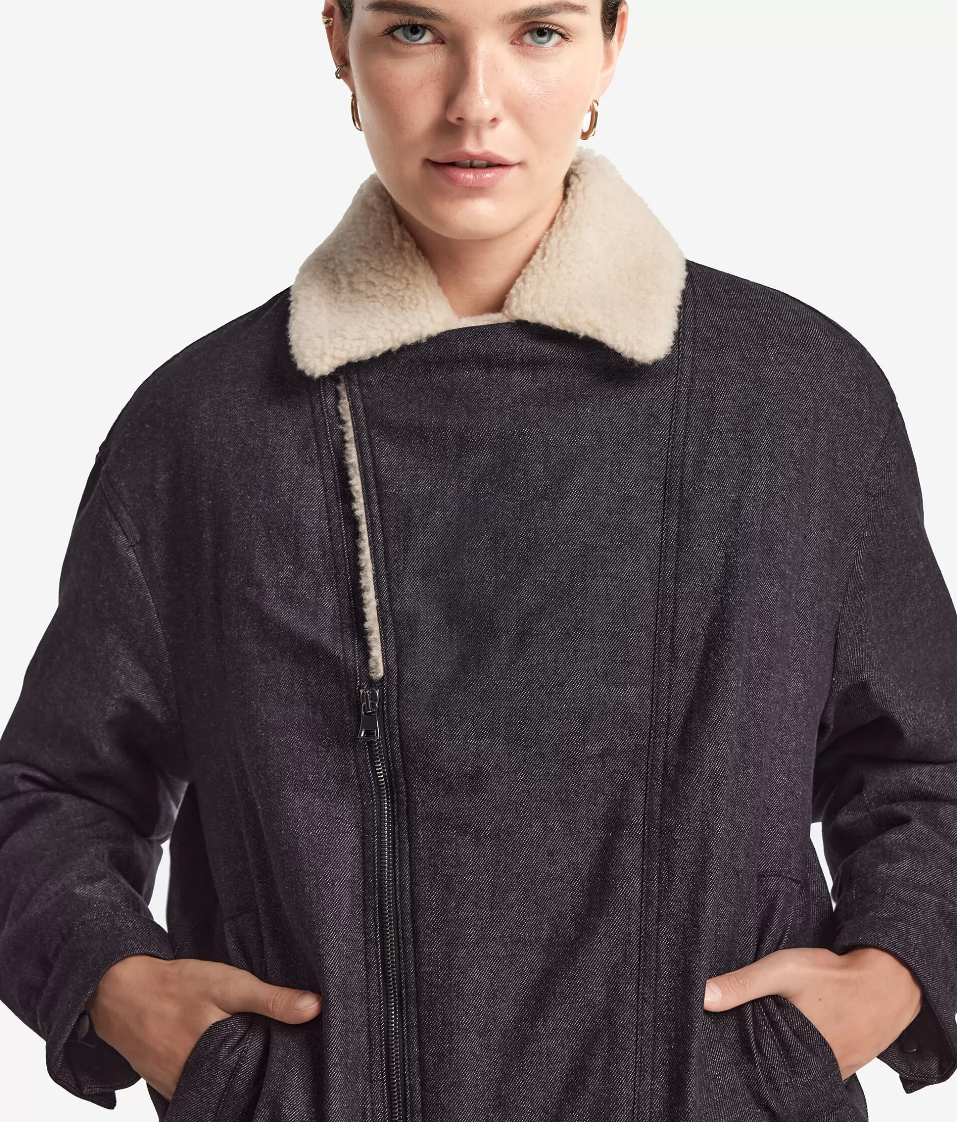 Falconeri Giacca Corta in Denim Cashmere Nero Mod.9048 - Prezzo Accessibile, Tessuto Naturale per Stile Casual Comodo