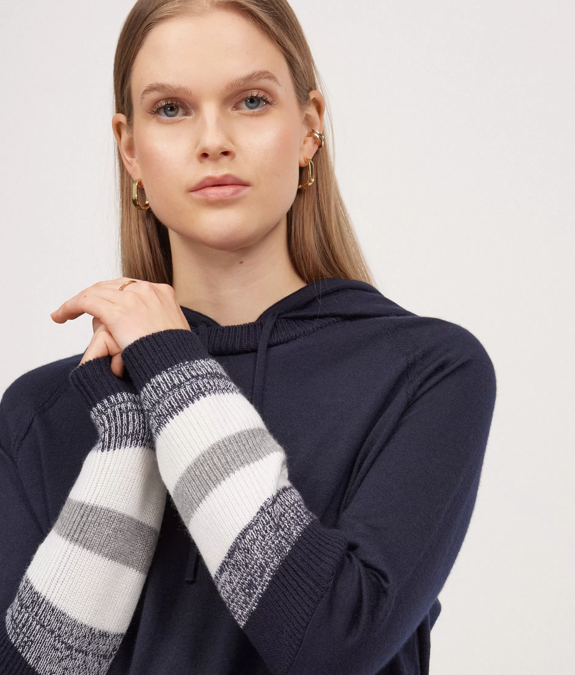 Offerta Lampo: Felpa in Lana Cashmere Falconeri con Bordi a Coste - Doppia Tonalità Blu Scuro e Navy