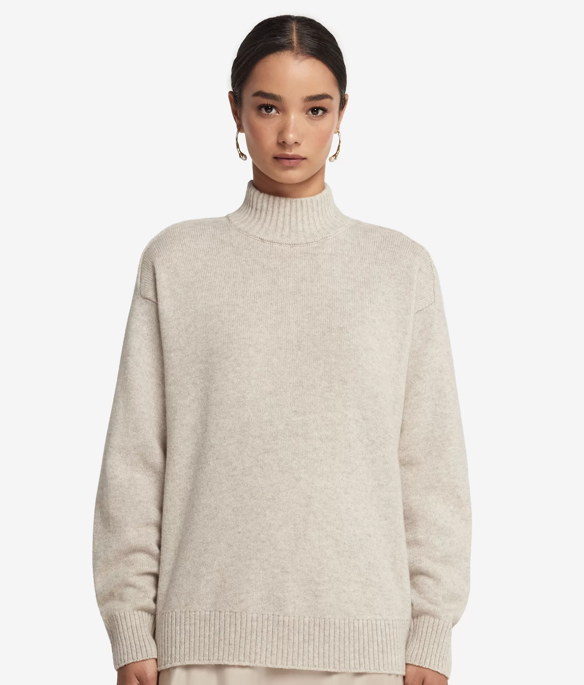 Maglione in Cashmere Falconeri con Dolcevita e Spalle Cucite - Collezione Autunno Naturale 8176 Tonalità Pietra