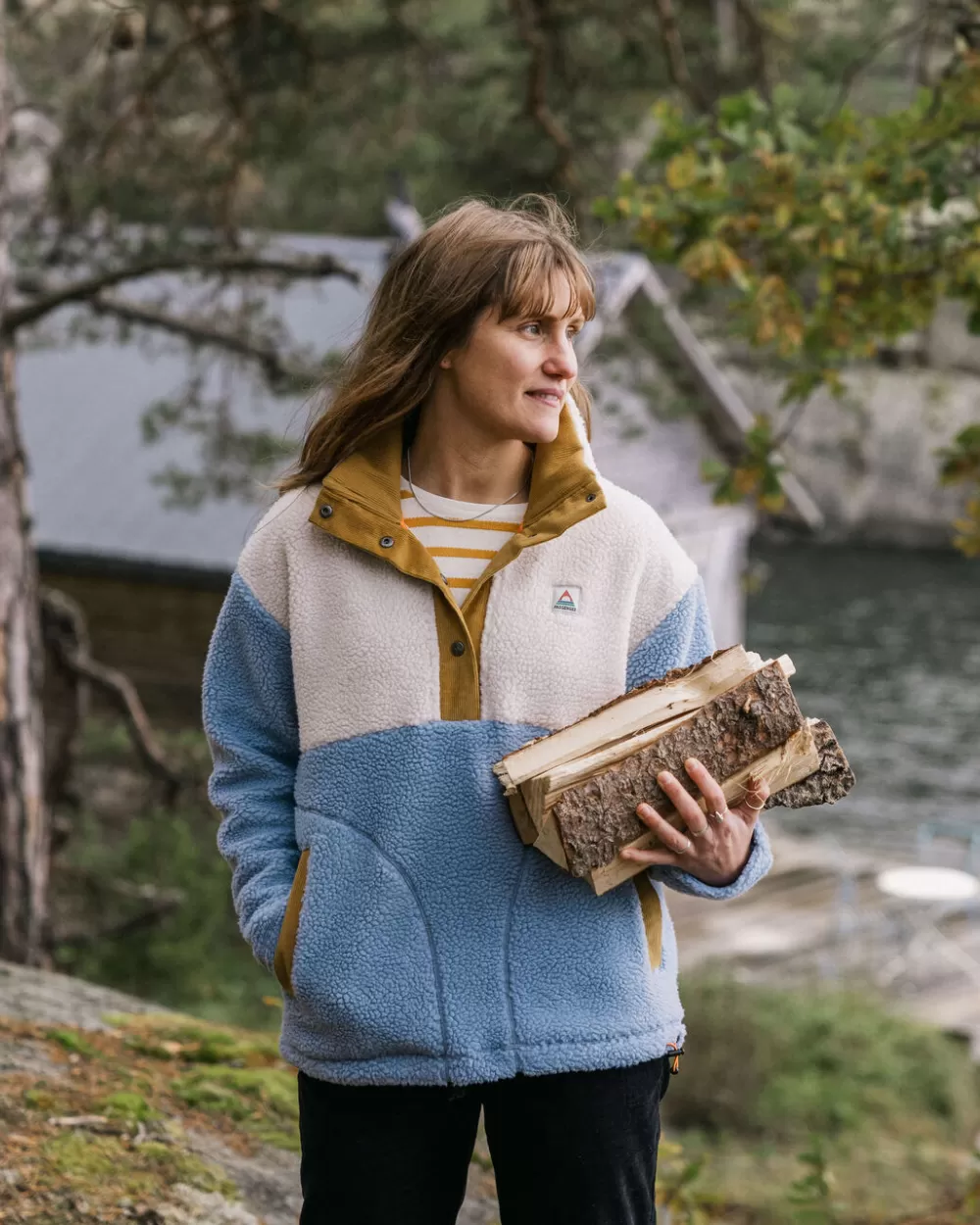 Giacca in Pile Spesso Sherpa Riciclato con Design Esclusivo per Donna - Avvolgente e Sostenibile