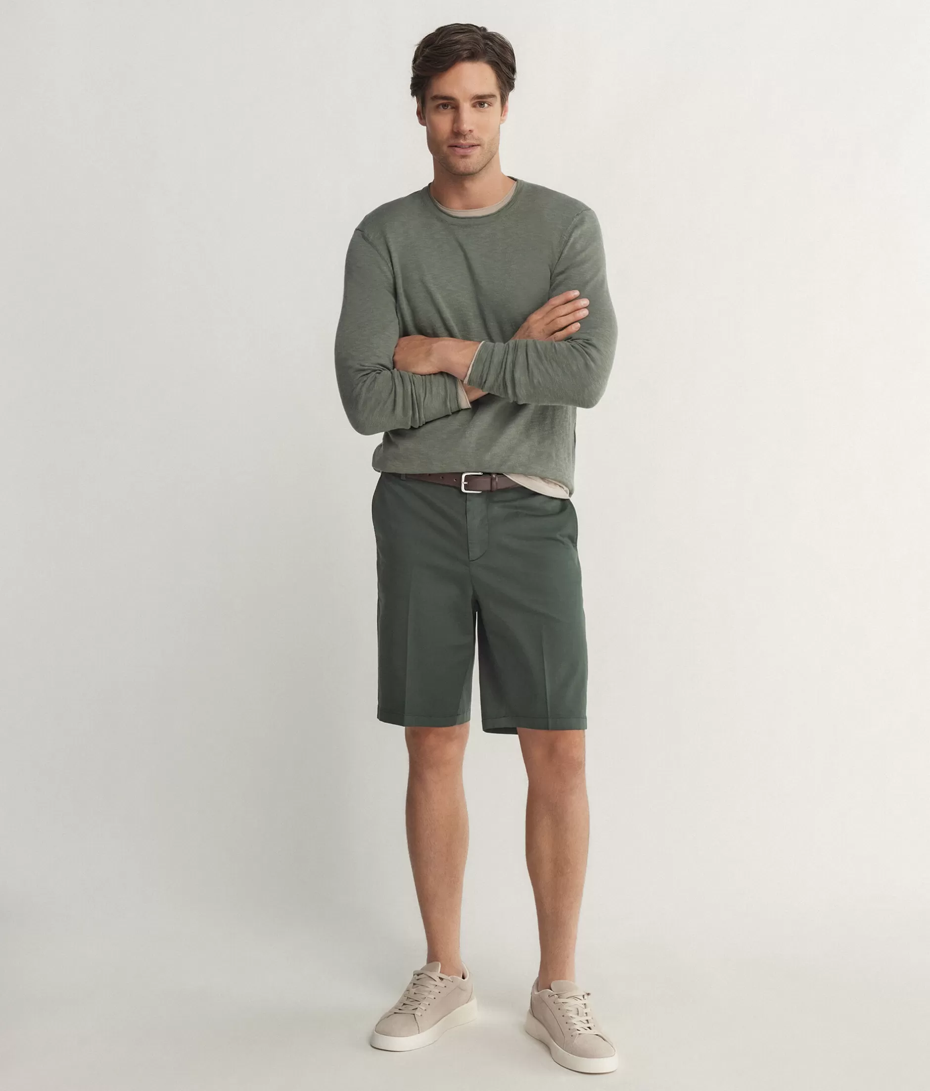 Falconeri: Pantaloncini Chino in Cotone Ritagliato Verde Bosco - Tintura Vegetale con Origano, Confezione Morbida