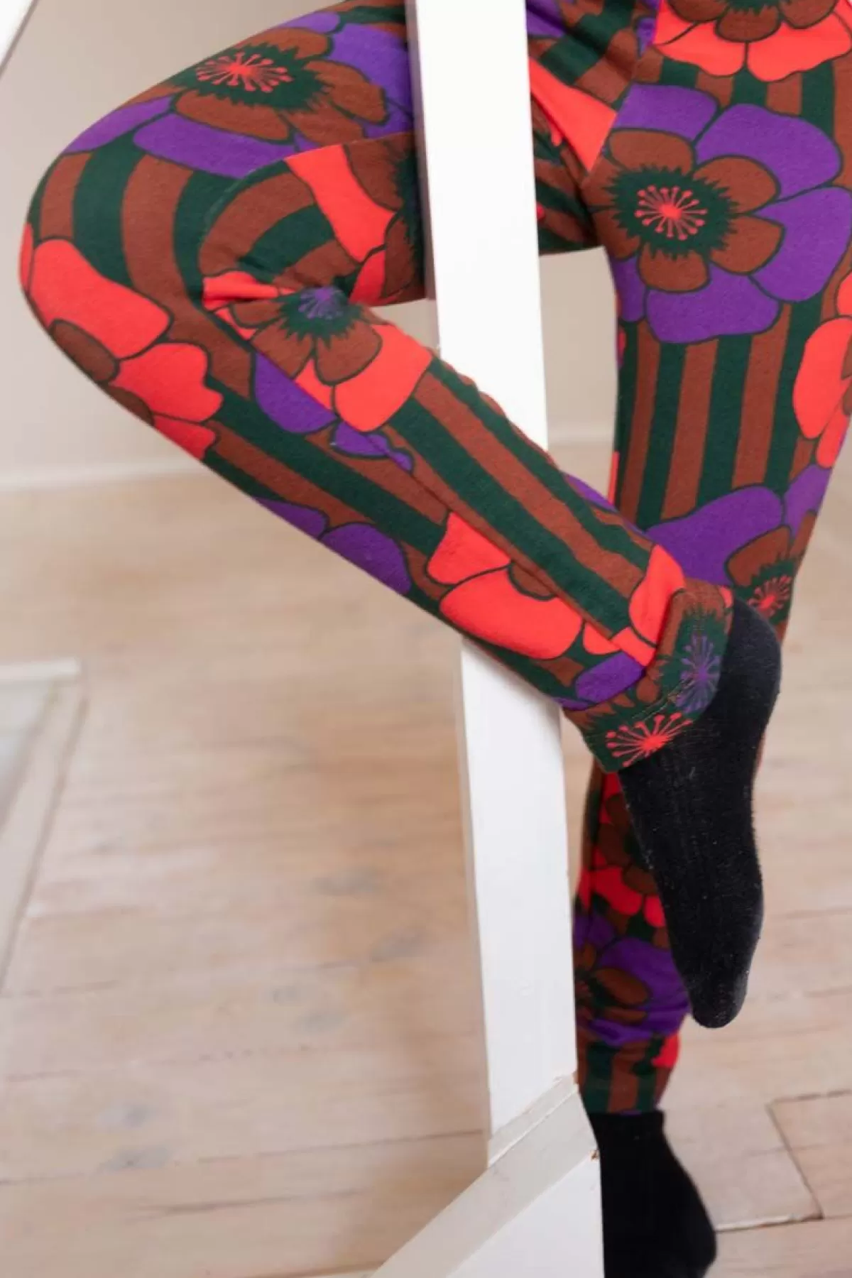 Calde Leggings Termiche Danefæ Danandrea - Stampa Floreale Vivace in Terracotta e Viola, Ideali per l'Inverno