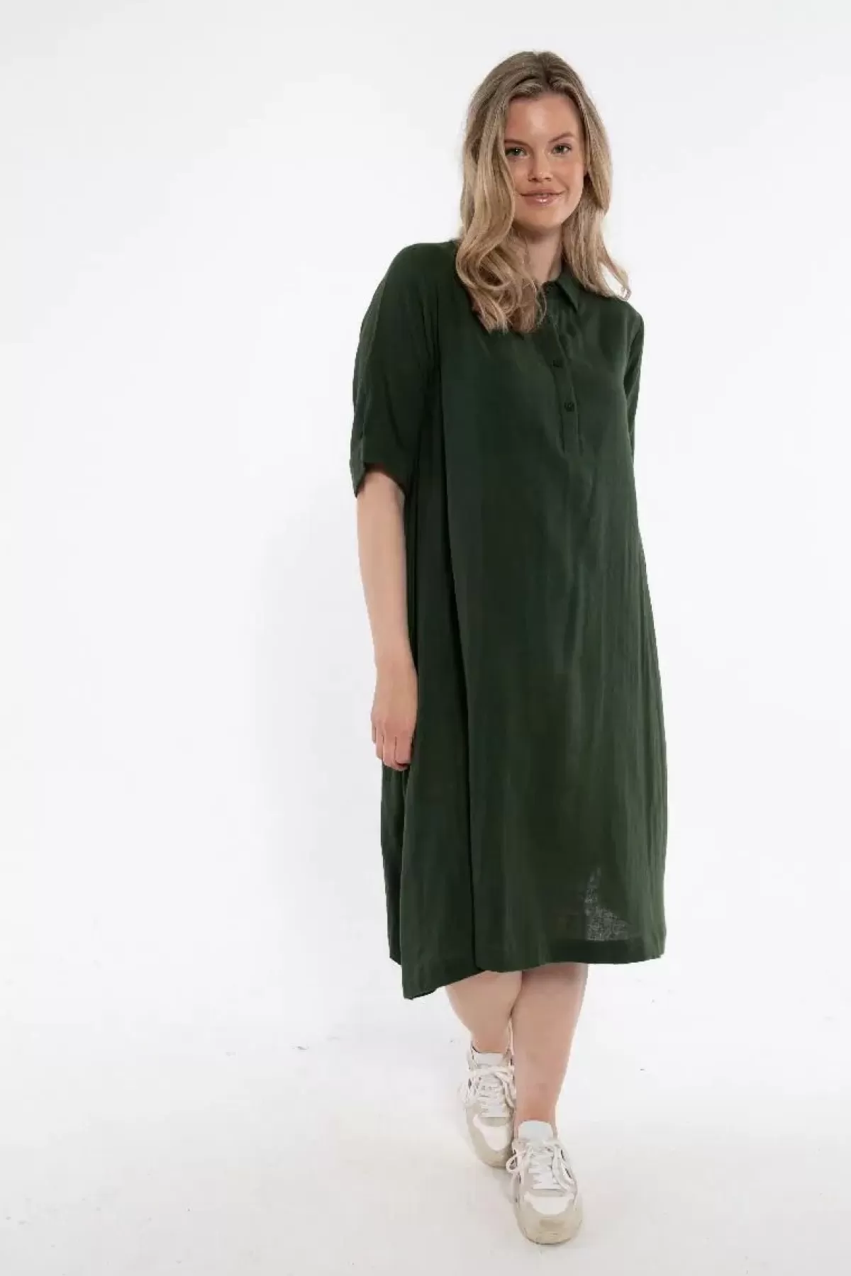 Dame Danefæ - Abito Casual in Tessuto Militare Verde Scuro con Taglio Oversize
