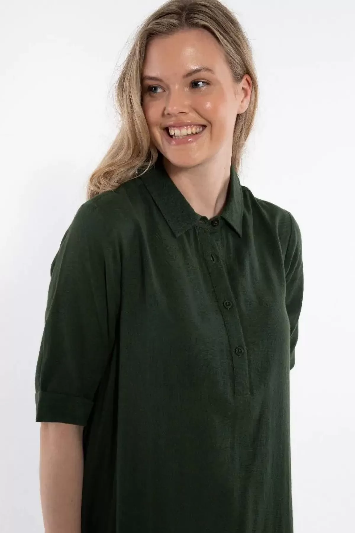Dame Danefæ - Abito Casual in Tessuto Militare Verde Scuro con Taglio Oversize