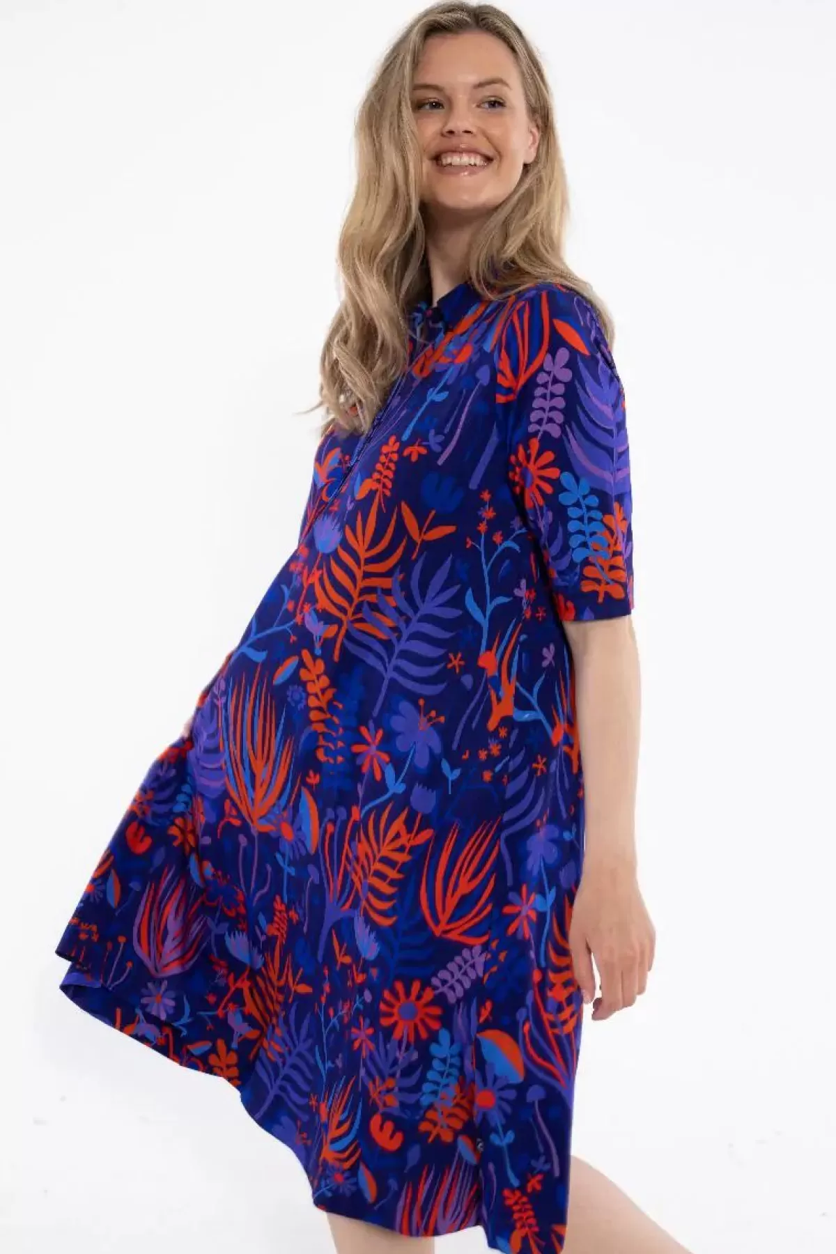 Abito Casual in Viscosa Dananemone Blu Marino Scuro - Collezione Walkabout by Dame Danefæ