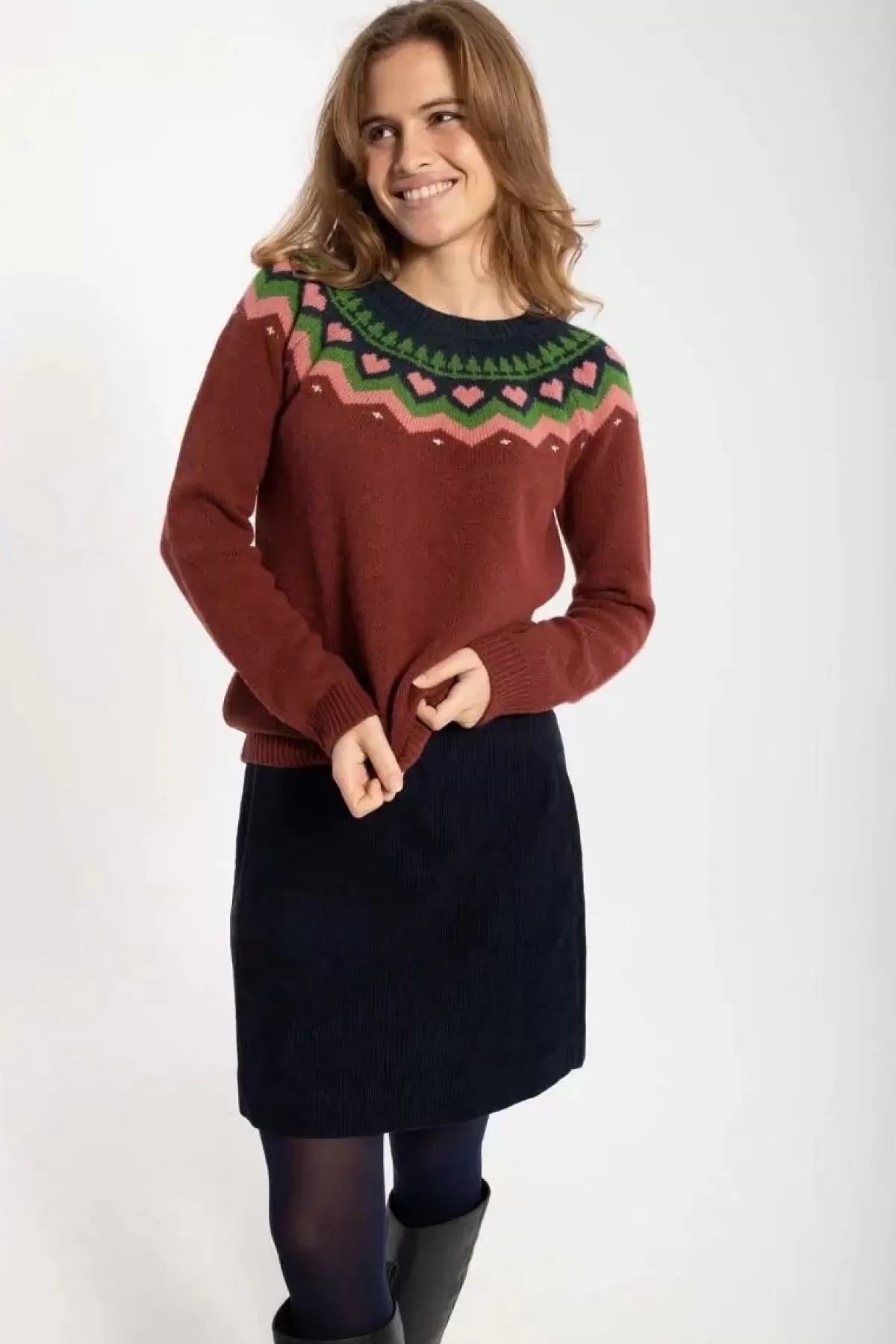 Maglione Oversize in Lana Merino Dame Danefæ 
Tinta Unica Borgogna/Rosa Antico con Motivo Foresta Autunnale 
Ideale per Look Casual Invernali - Autunno/Inverno 2024
