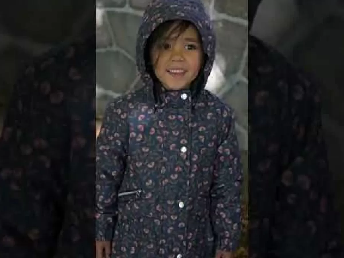 Børn Danefæ - Giacca Invernale Impermeabile Danapple con Cappuccio, Blu Navy e Motivo Fleurie