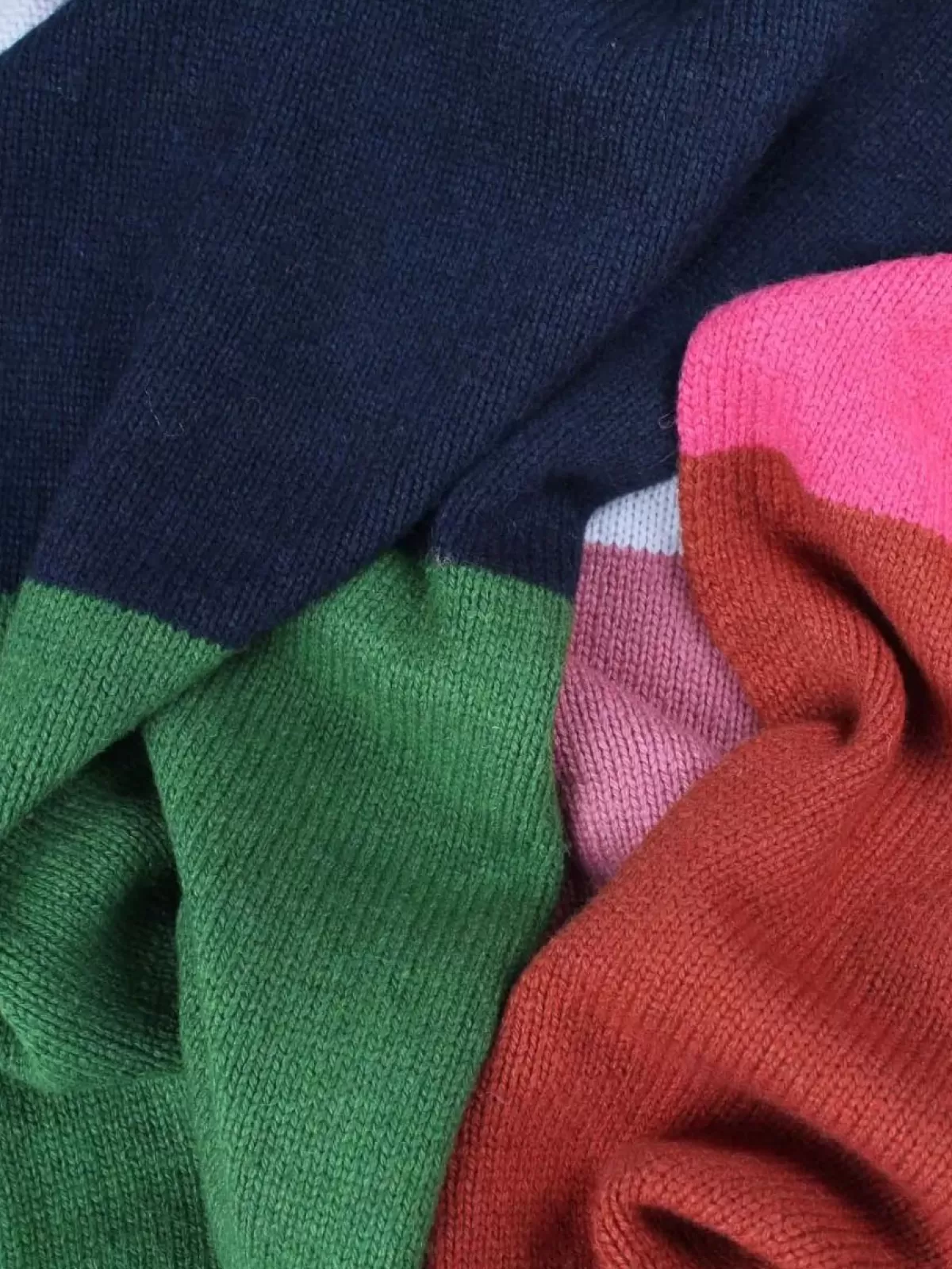 Sciarpa Elegante Dame Danefae Daneboa - Fantasia Multicolore Modello 2 con Tocco Artigianale