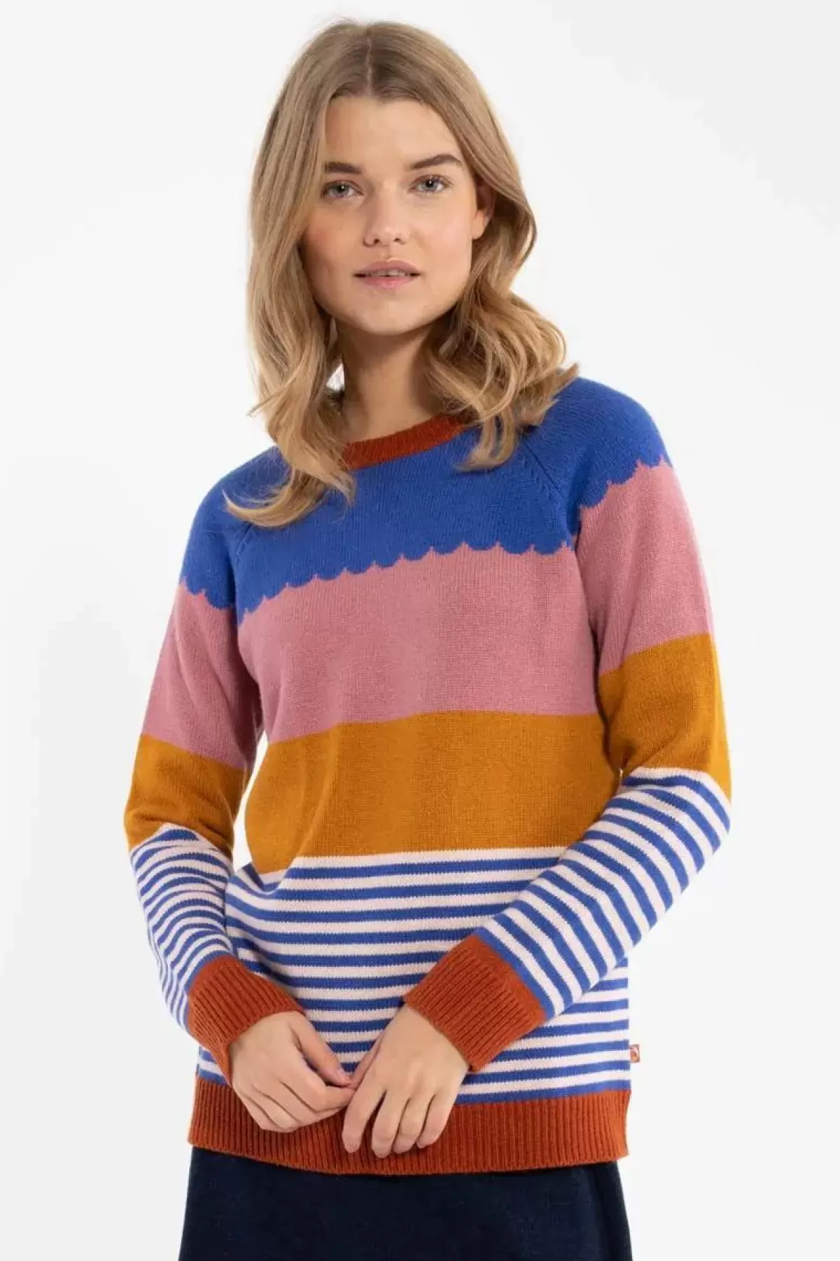 Maglione in Lana Dame Danefæ con Motivo Felice - Caldo Morbido Stile Scandinavo, Design Moderno per Comfort Giornaliero