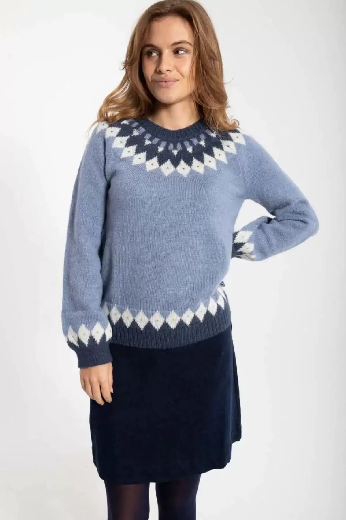 Maglione in Mohair Confortevole Danehot Stove - Design Elegante con Dettagli Porcellana, Gesso e Blu Marina | Collezione Dame Danefæ