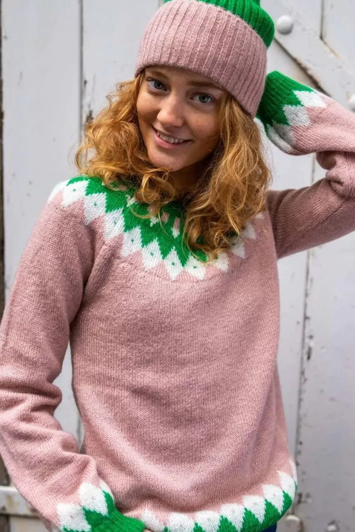 Maglione Elegante in Mohair Danehot Stove - Rosa Polvere, Gesso e Verde | Dame Danefæ