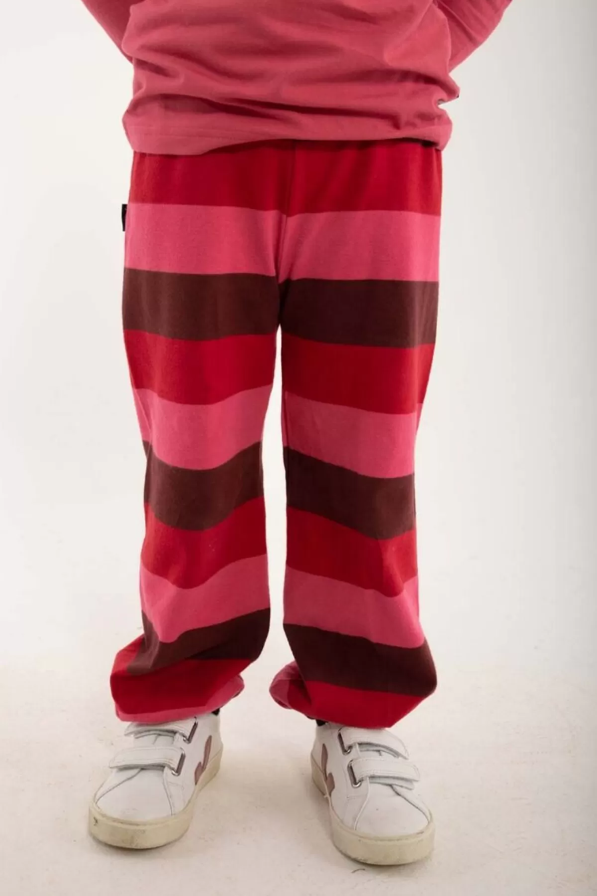Pantaloni Sportivi Danefæ Danekirsten Modello Baerblast - Confortevoli e Stile Dinamico

（：，、，）