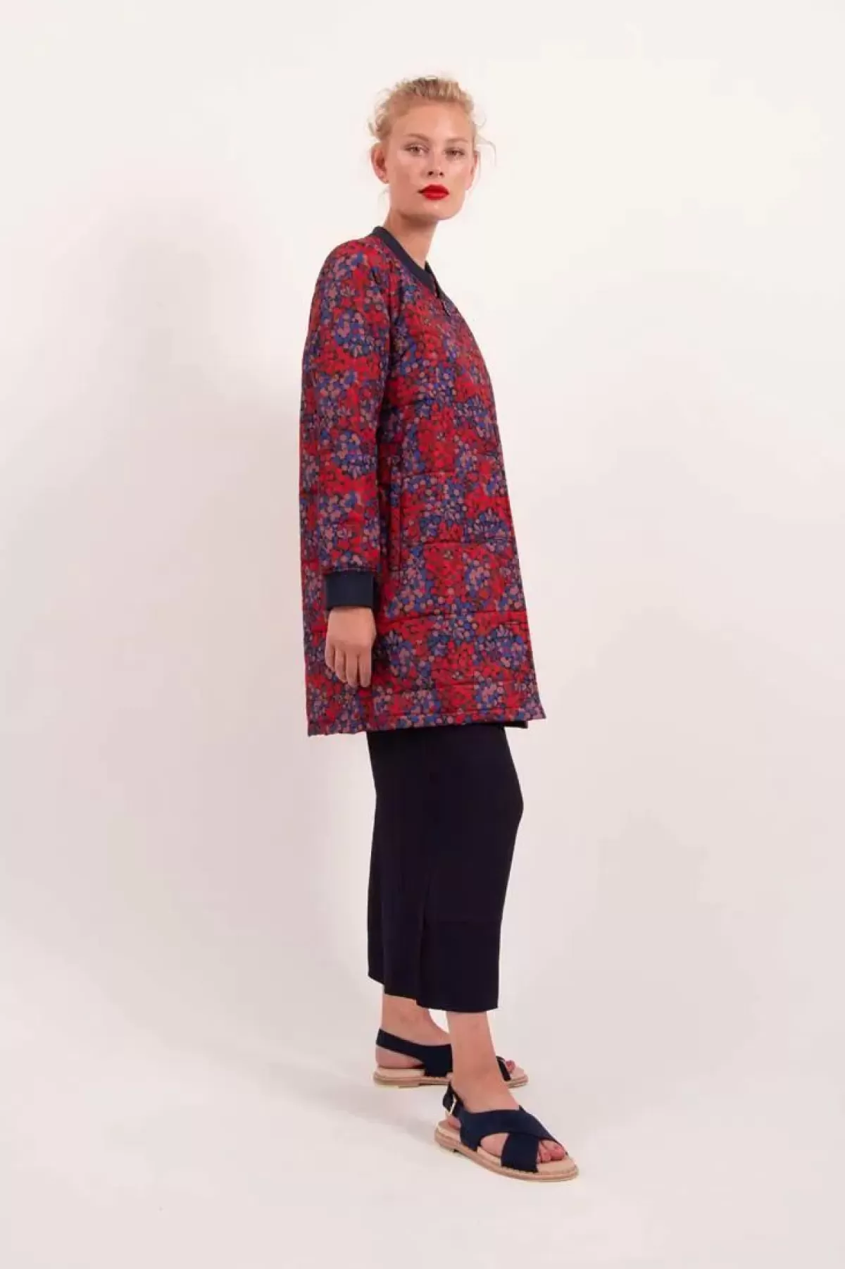 Giacca Termica Danelykke di Dame Danefæ - Blu Berrygood, Confortevole e Stile Moderno per l'Inverno