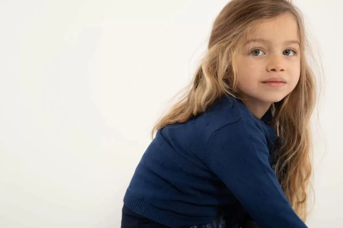 Børn Danefæ Danemerle - Cardigan in Maglia Traforata con Cappuccio, Blu Marino Elegante per Bambini