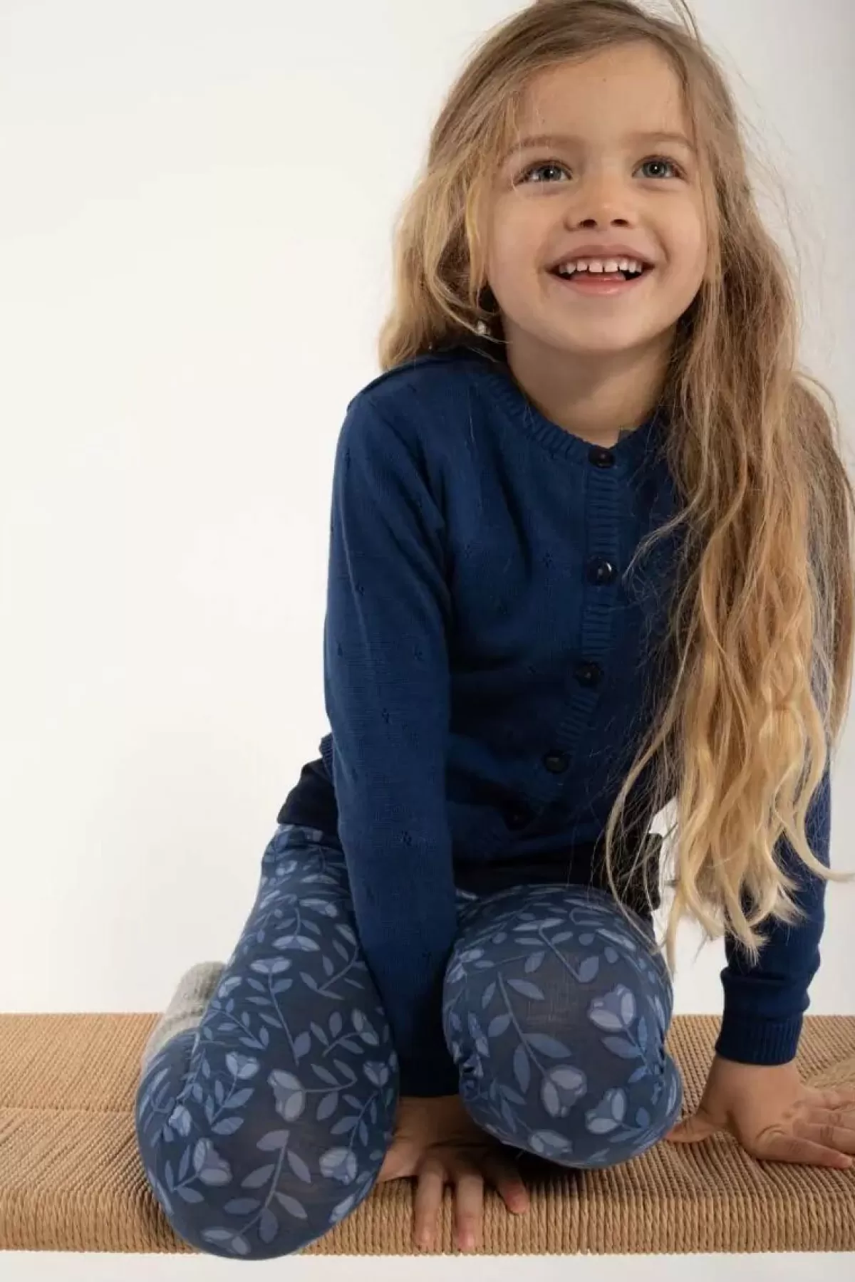 Børn Danefæ Danemerle - Cardigan in Maglia Traforata con Cappuccio, Blu Marino Elegante per Bambini