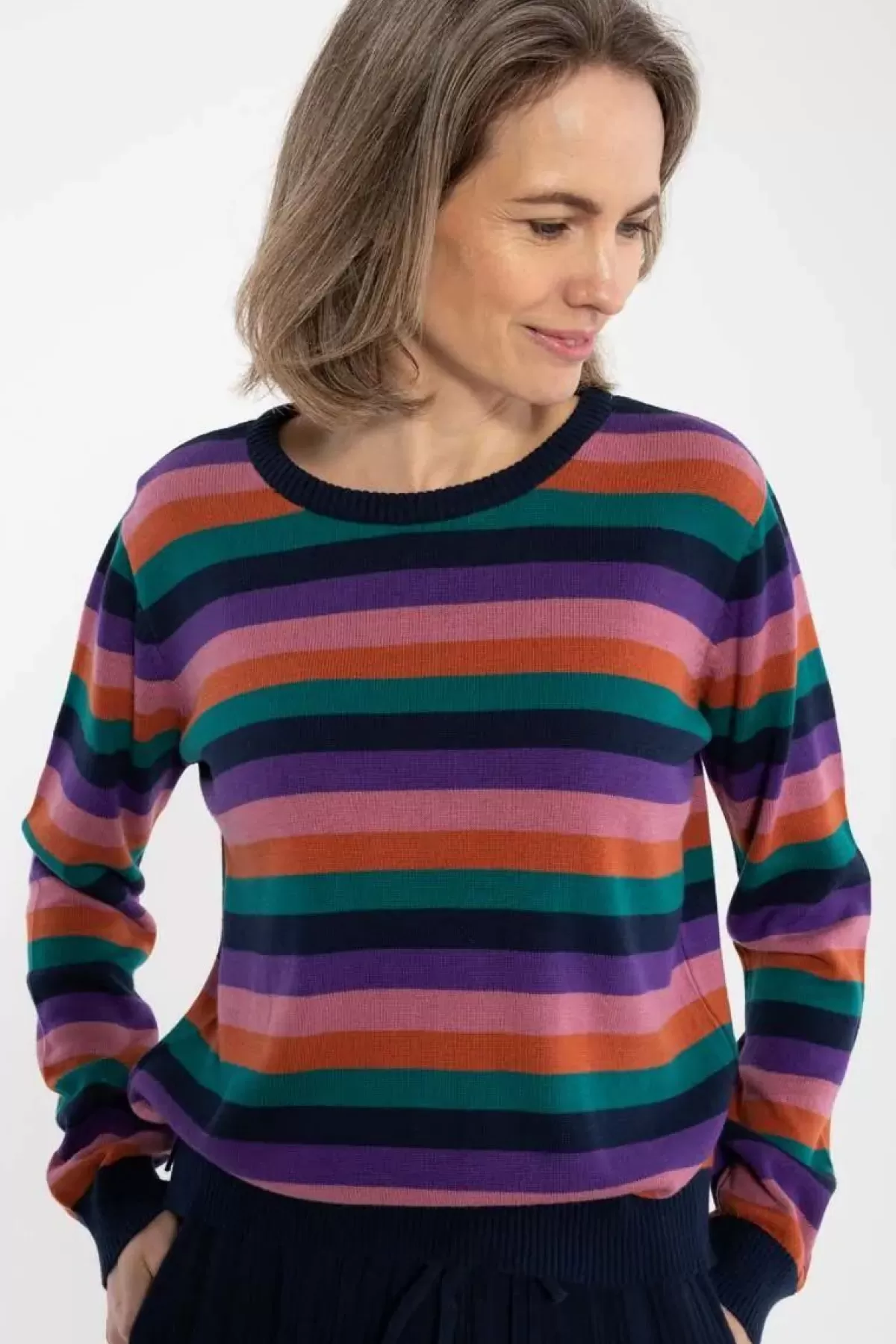 Maglione Elegante in Pura Lana con Rifiniture a Perla – Stile Unico e Fantasia Multicolor | Collezione Dame Danefæ