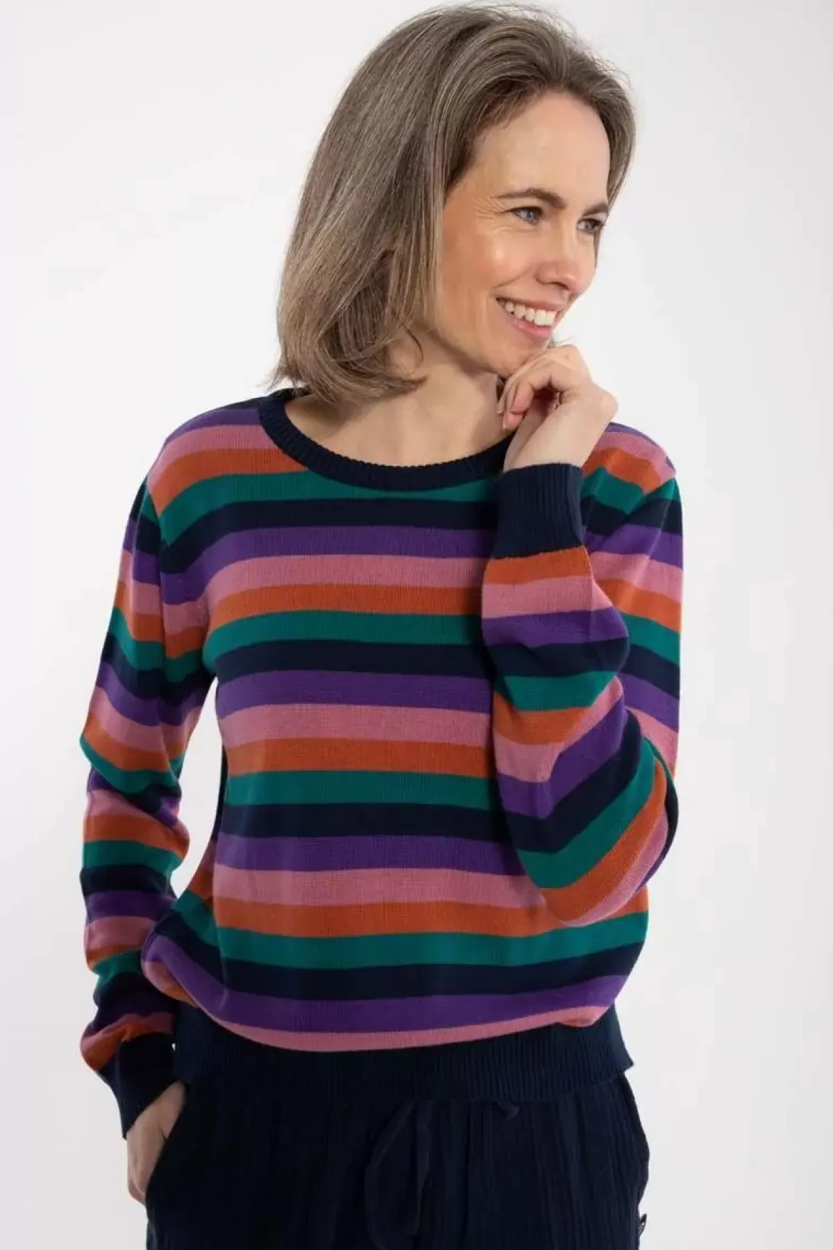 Maglione Elegante in Pura Lana con Rifiniture a Perla – Stile Unico e Fantasia Multicolor | Collezione Dame Danefæ