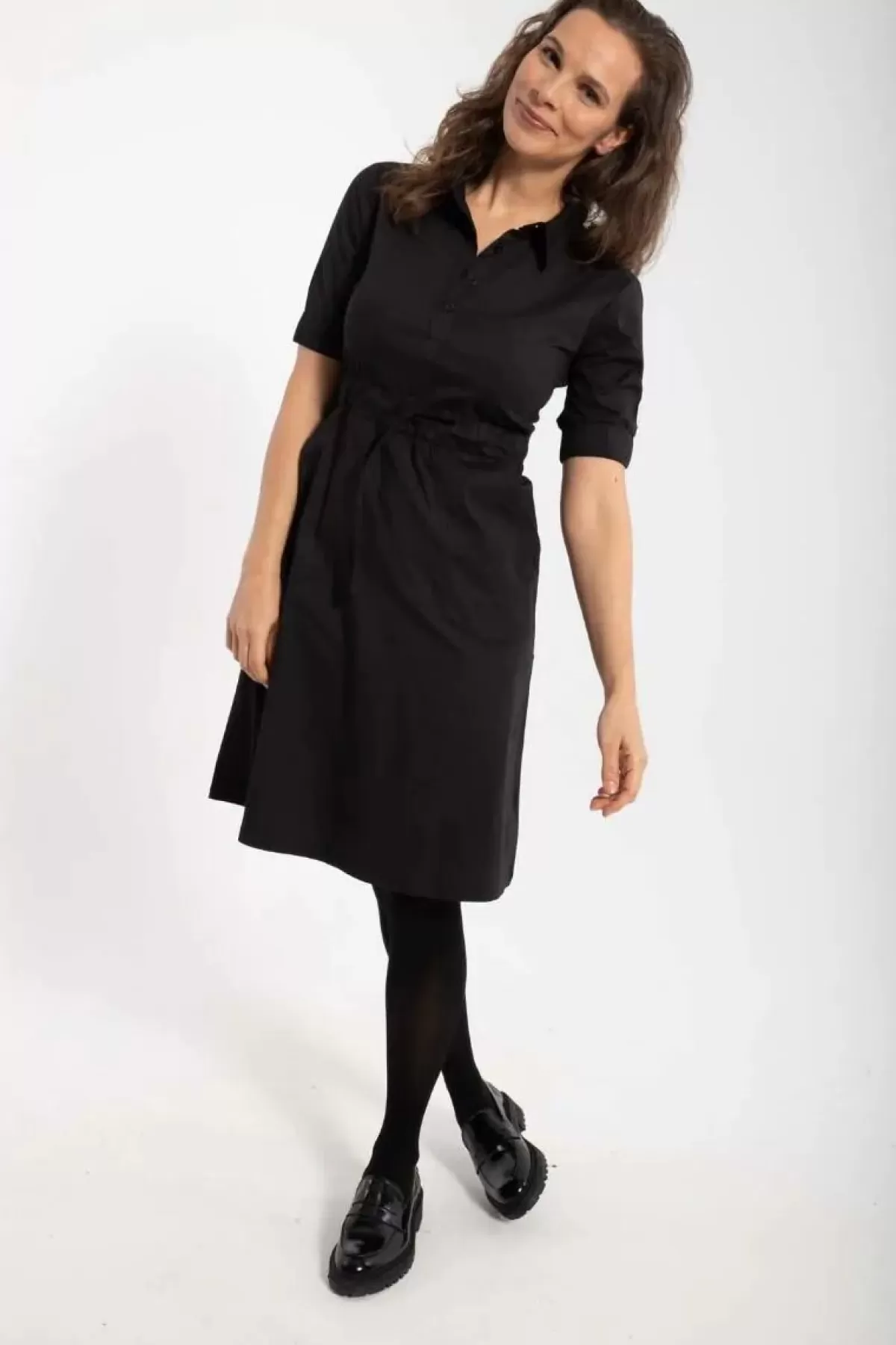 Abito Donna Elegante in Popeline di Cotone - Nero Assoluto | Dame Danefæ Dané-Susanne Abito Casual con Scollo a V