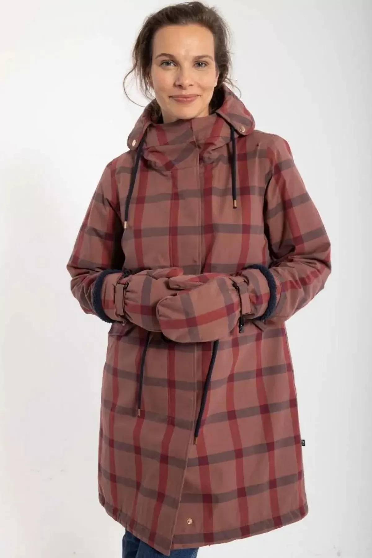 Elegante Parka Invernale Donna Danesvaneke - Fantasia Quadri con Sfumature Rosa Chiaro, Blu Notte e Borgogna