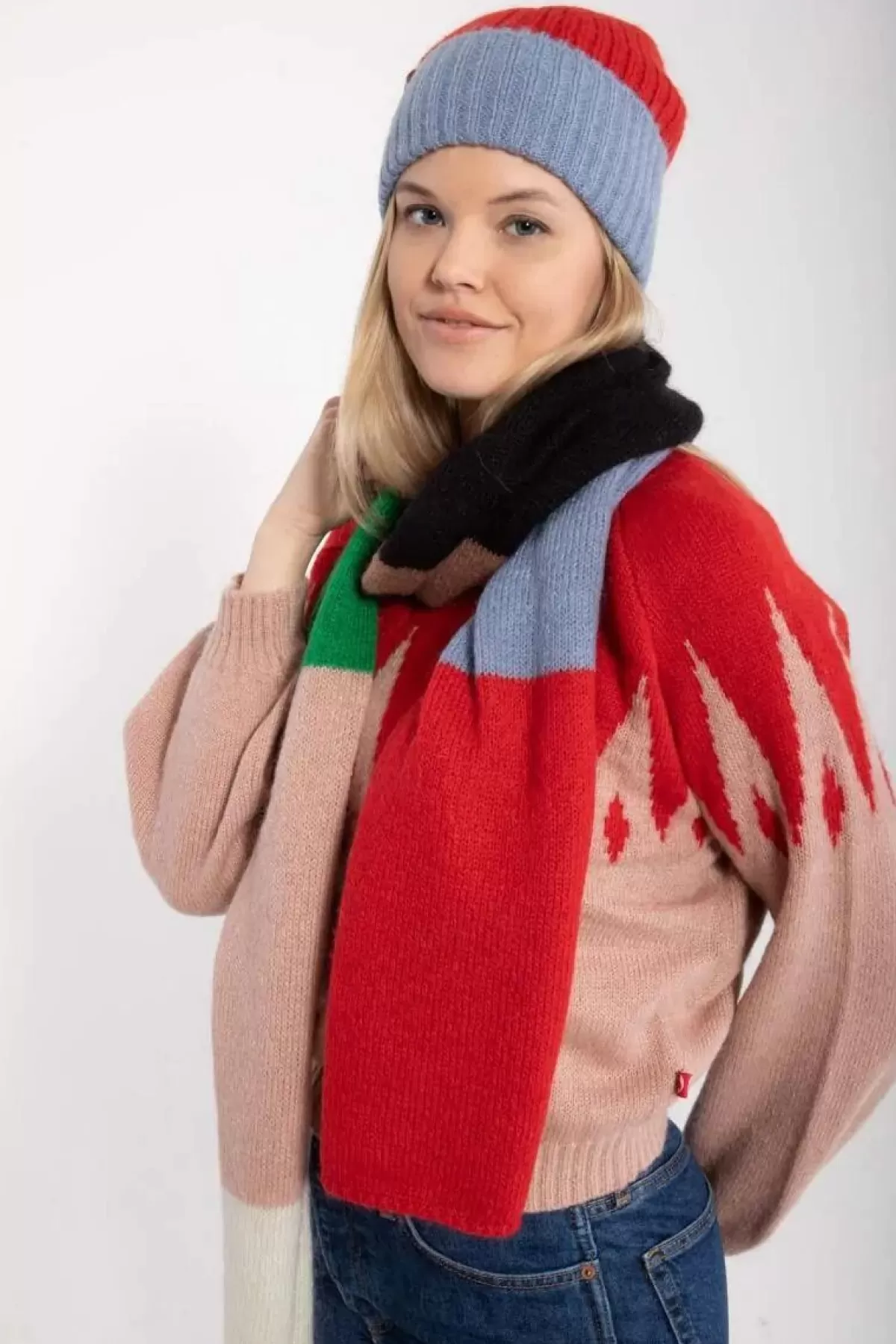 Berretto Invernale Donna Danefæ - Cappello Morbido a Doppia Tinta Bianco Porcellana e Rosso, Design Moderno e Caldo
