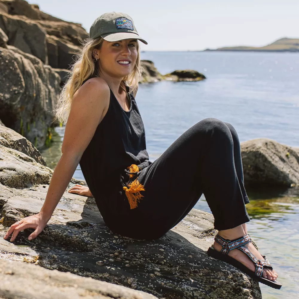 Tuta Comoda Donna in Cotone Rigenerato Eva - Abbigliamento Sostenibile per Viaggi Eco-Consapevoli