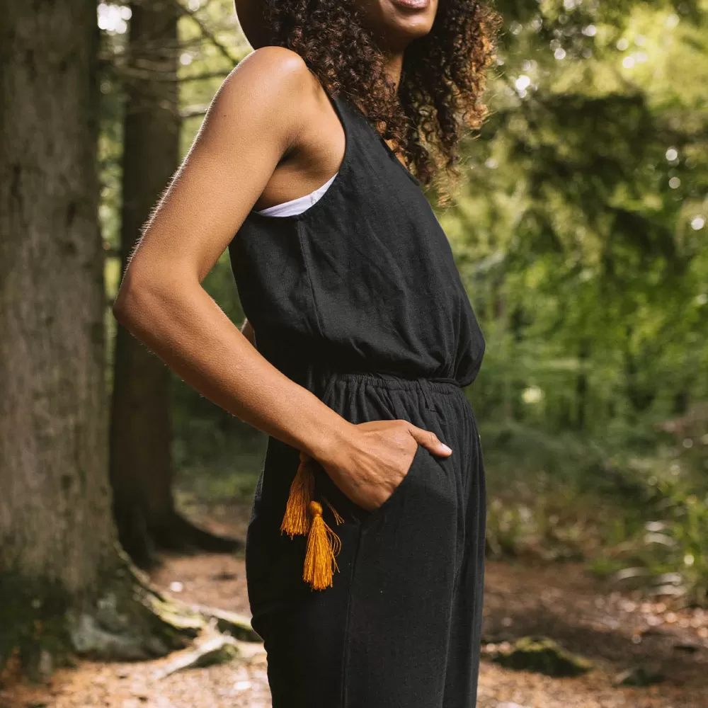 Tuta Comoda Donna in Cotone Rigenerato Eva - Abbigliamento Sostenibile per Viaggi Eco-Consapevoli