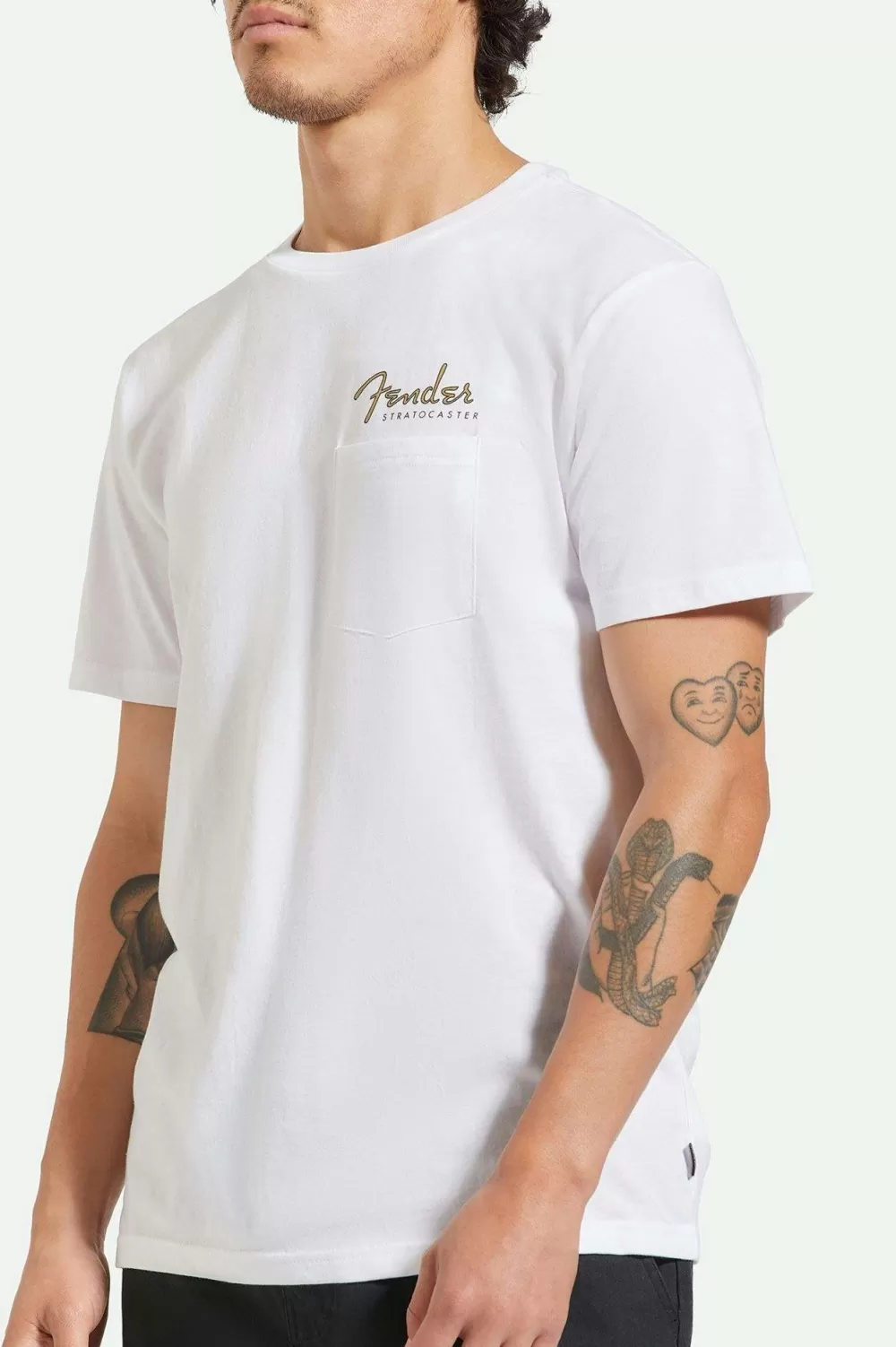 Brixton Fender Volume T-Shirt con Taschino - Cotone Essenziale Uomo, Stagione Calda 2024