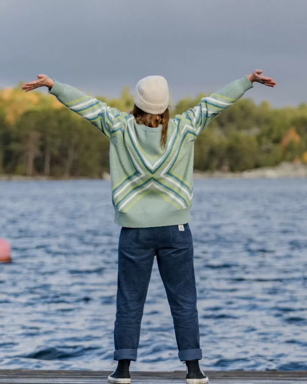 Maglione Oversize Donna - Stile Viaggiatrice con Fibre Rigenerate e Design Rustico