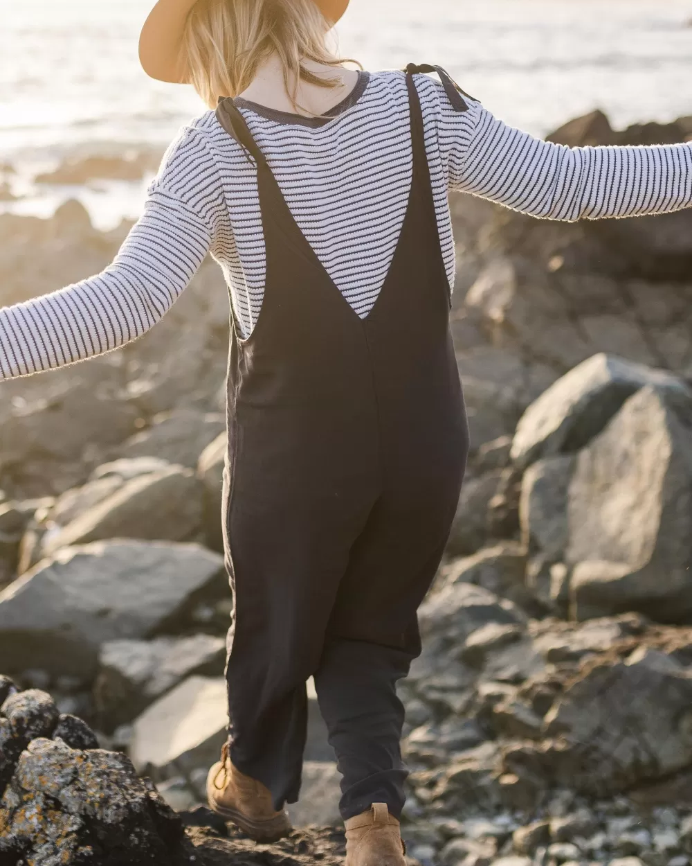 Salopette Casual per Donna - Comodità Senza Tempo per Viaggiatrici Moderne