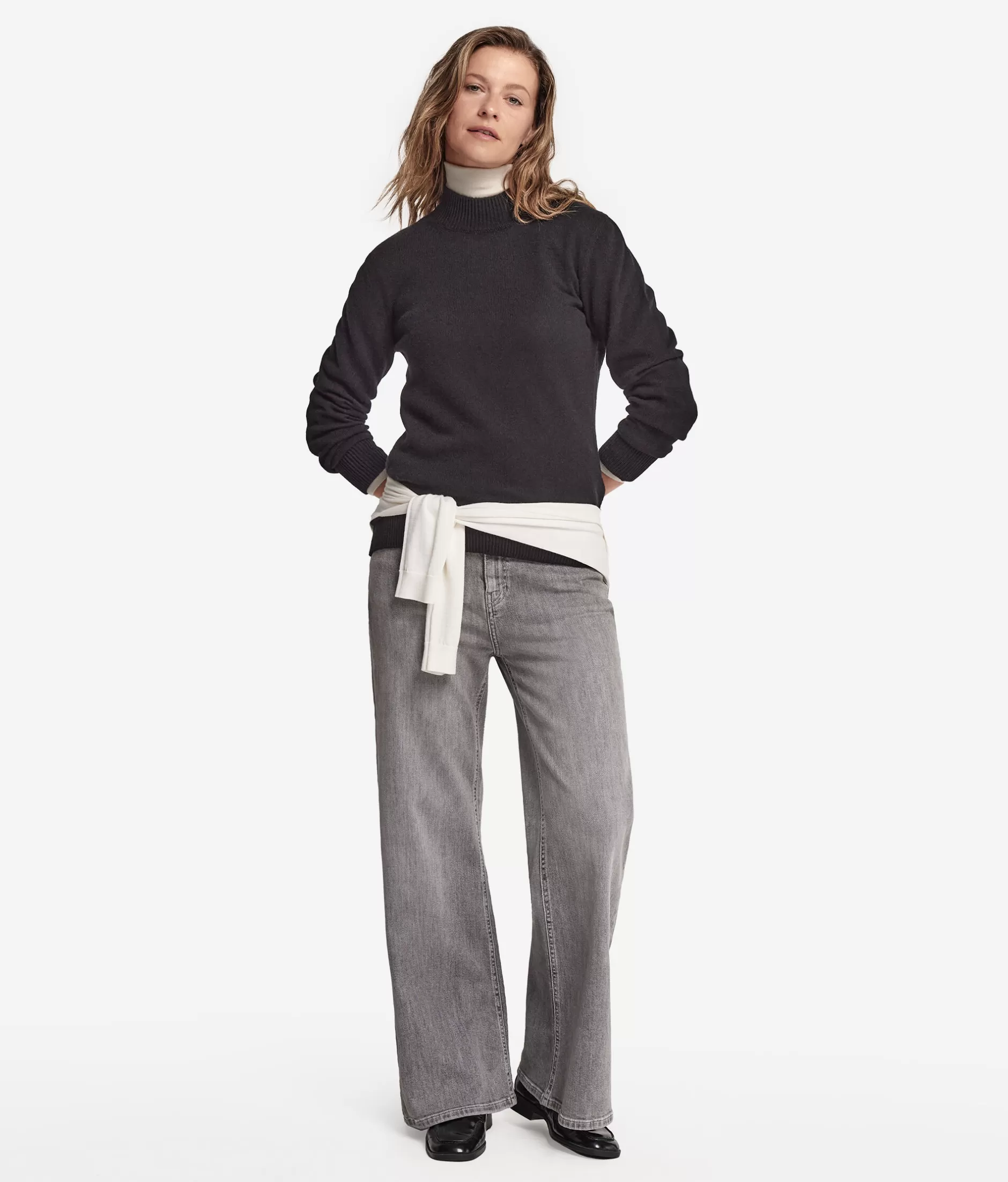 Maglione Turtleneck in Cashmere Leggero Falconeri - Prezzo Accessibile, Nero - Modello 9107 Confortevole e Stiloso