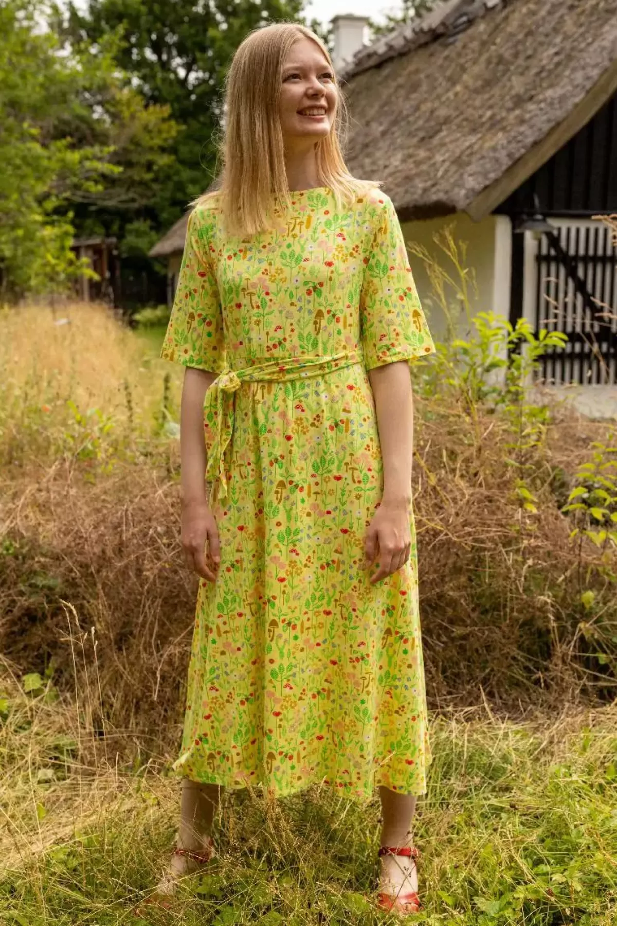 Vestito in Tessuto Jersey Ruvido Daneflora - Modello Floreale in Giallo Crema by Dame Danefæ Biologico