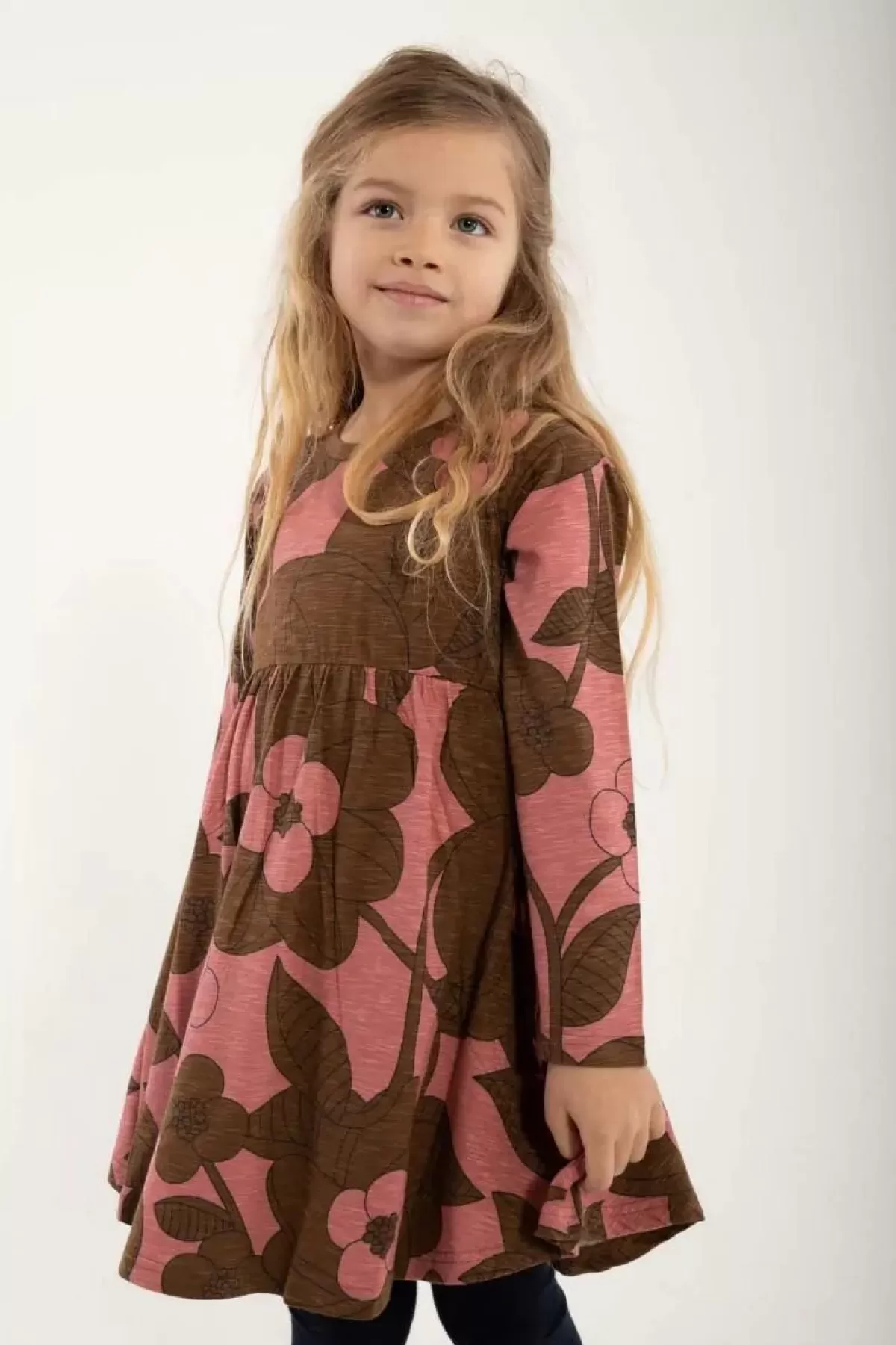 Vestito Daneginger Biologico Børn Danefæ - Bloom Boom in Tinta Unica Blu Notte/Marrone Sabbia con Ricami Floreali