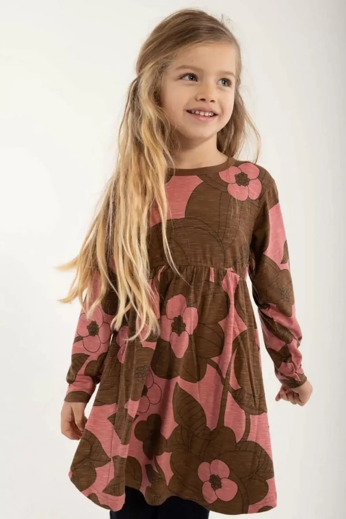 Vestito Daneginger Biologico Børn Danefæ - Bloom Boom in Tinta Unica Blu Notte/Marrone Sabbia con Ricami Floreali