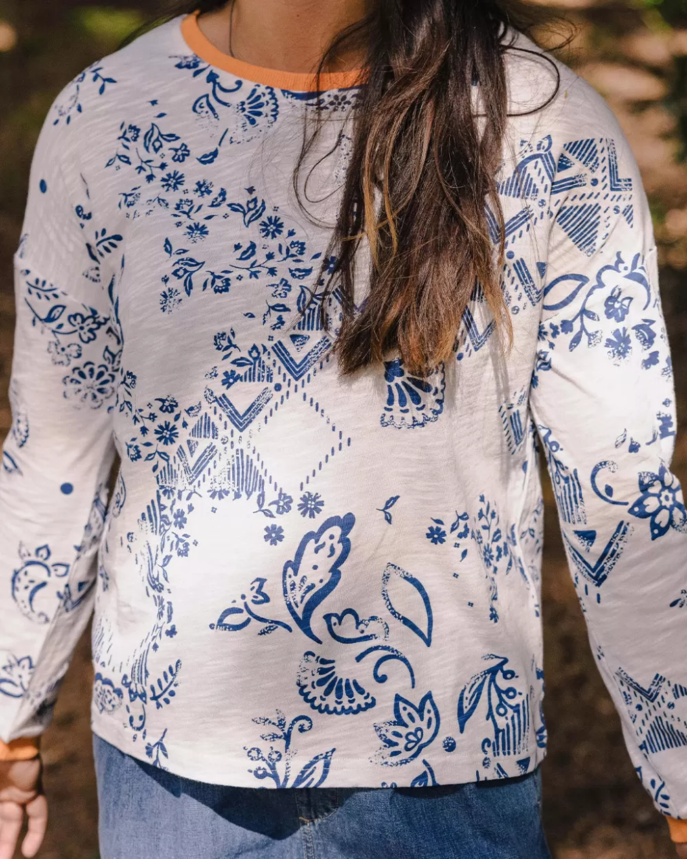 Maglietta Donna Manica Lunga in Cotone Rigenerato con Design Patchwork