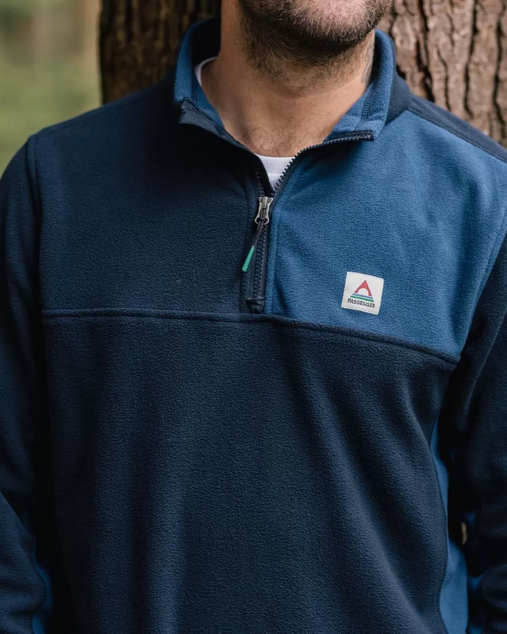 Passenger Root - Felpa Ecologica con Zip Parziale in Pile Riciclato, Comfort e Stile Unisex