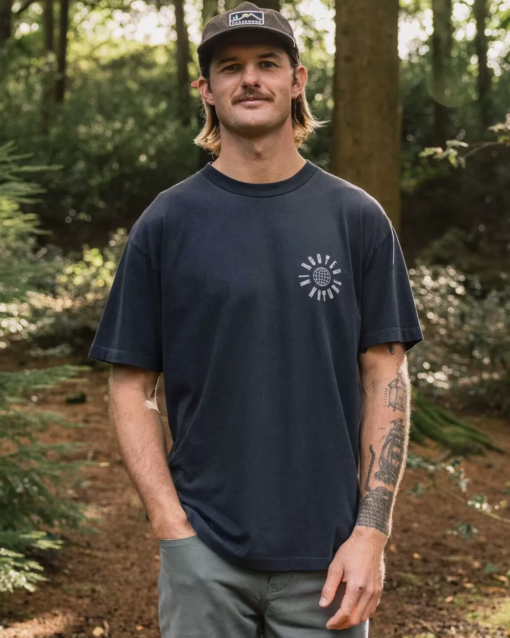 Floris van Bommel Maglietta EcoComoda in Tessuto Rigenerato - Stile Casual e Sostenibile
