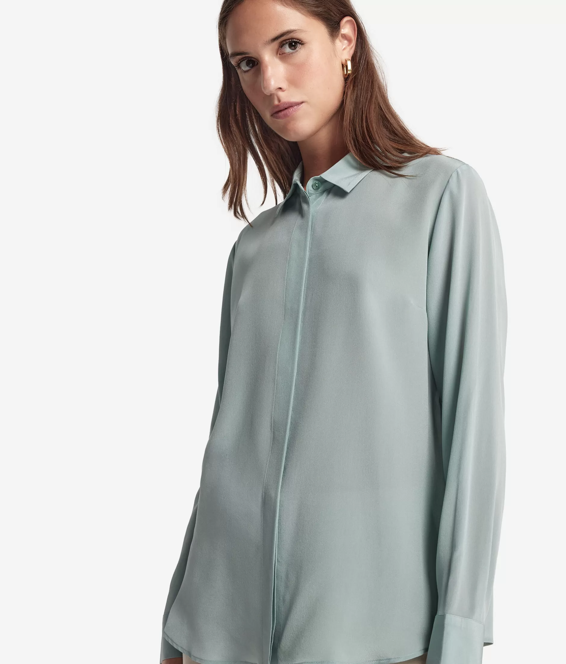 Camicia Falconeri in Seta con Collo Bordato - Verde Timo Scontata | Modello 8090