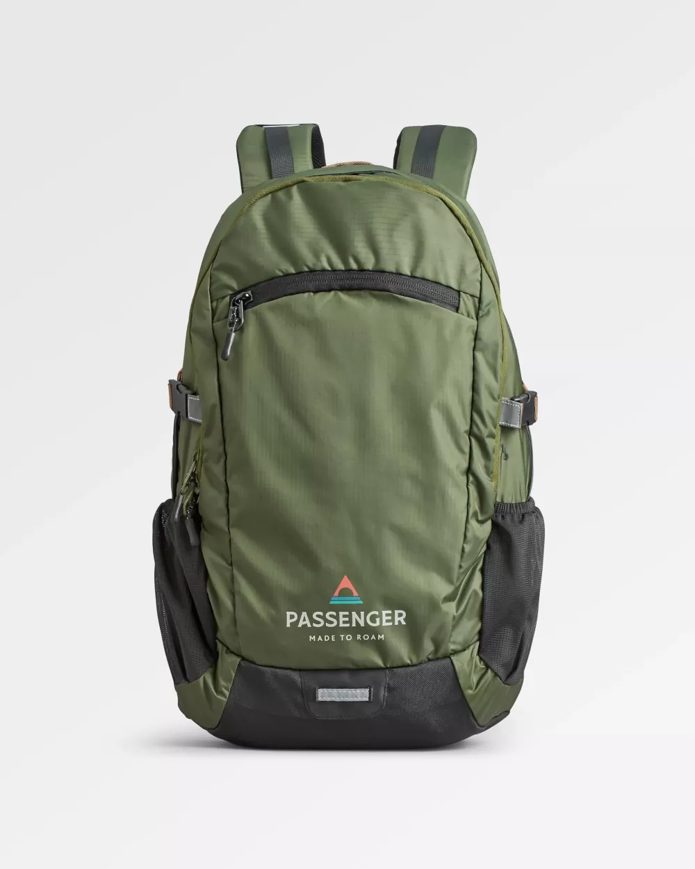 Zaino Ecologico Passenger Track 20 Litri - Design Pratico in Tessuto Rigenerato

，
