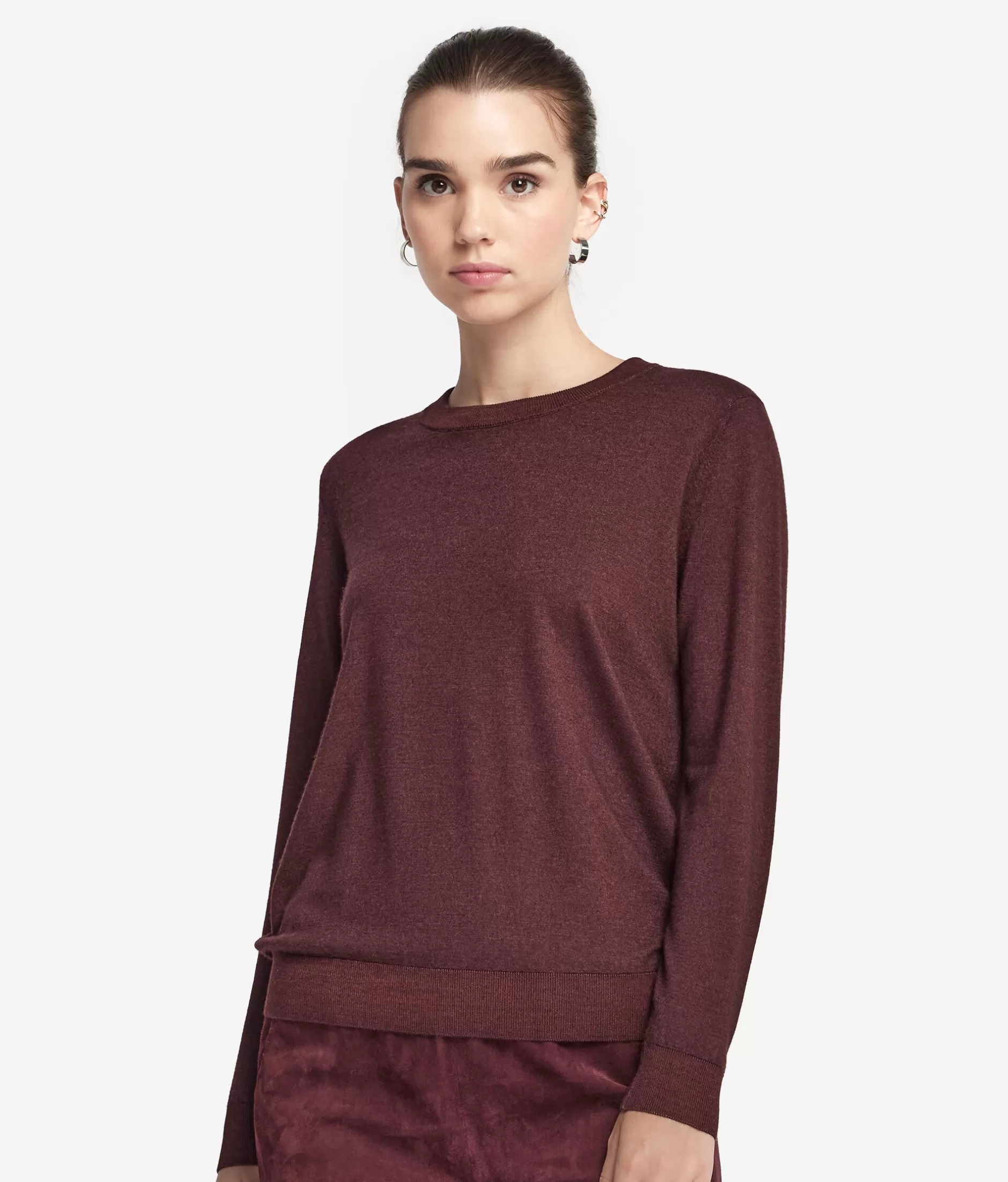 Falconeri Maglione in Cashmere Superfino Tinto a Mano - Borgogna Intenso con Rifiniture Ébano, Confezione Morbida Cod. 9073 a Prezzo Conveniente