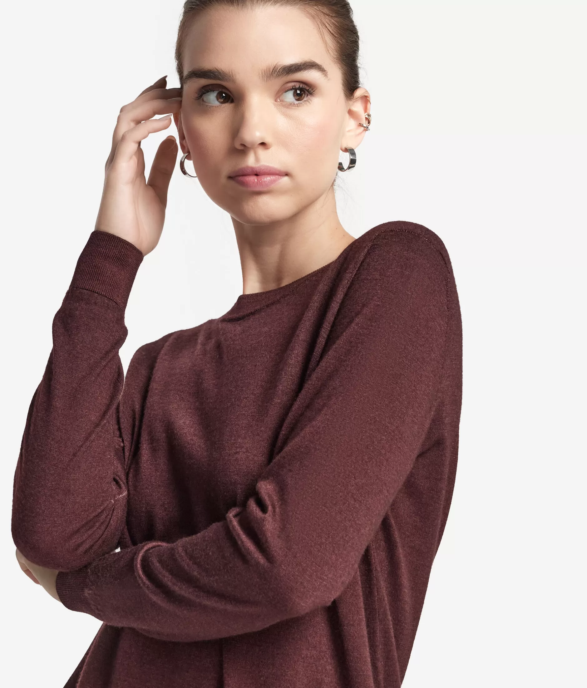 Falconeri Maglione in Cashmere Superfino Tinto a Mano - Borgogna Intenso con Rifiniture Ébano, Confezione Morbida Cod. 9073 a Prezzo Conveniente