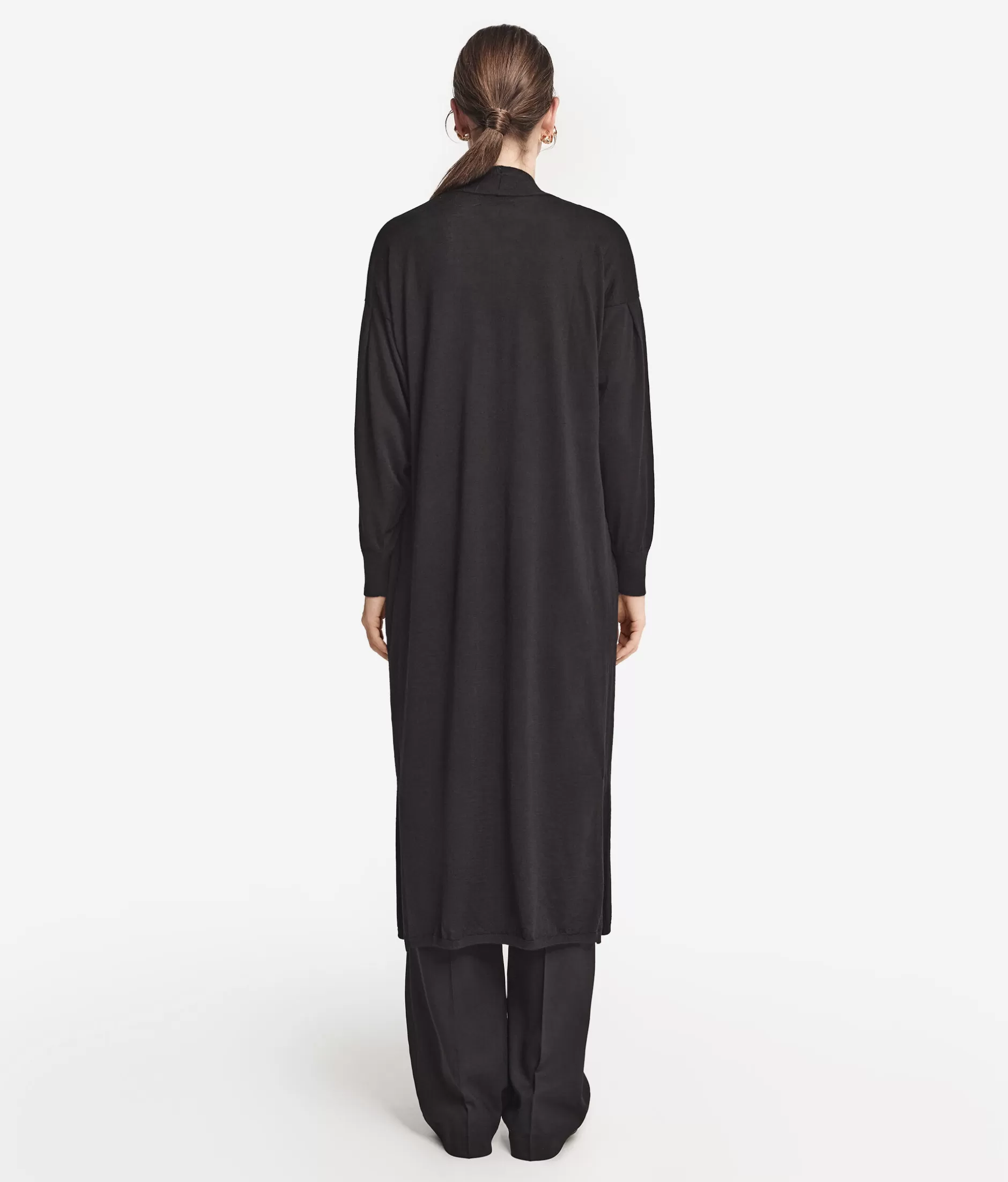 Cardigan Lungo Hot Falconeri in Puro Cashmere Ultrafine - Modello Elegante Nero 9107 per Look Lusso e Confortevole