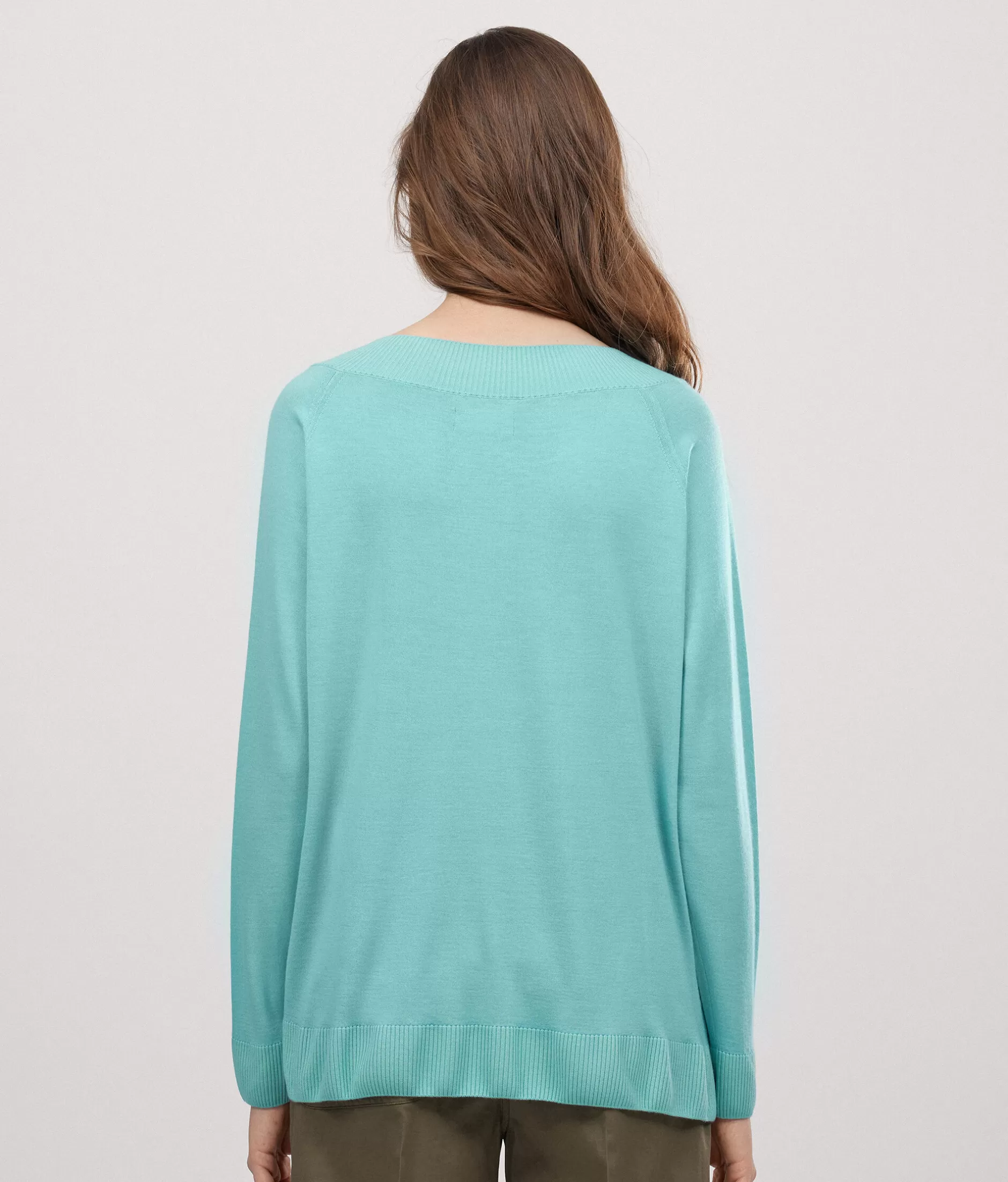 Falconeri Maglione in Cashmere Superfine - Scollo a V Blu Oltremare con Tinto a Mare - Mod. 8980