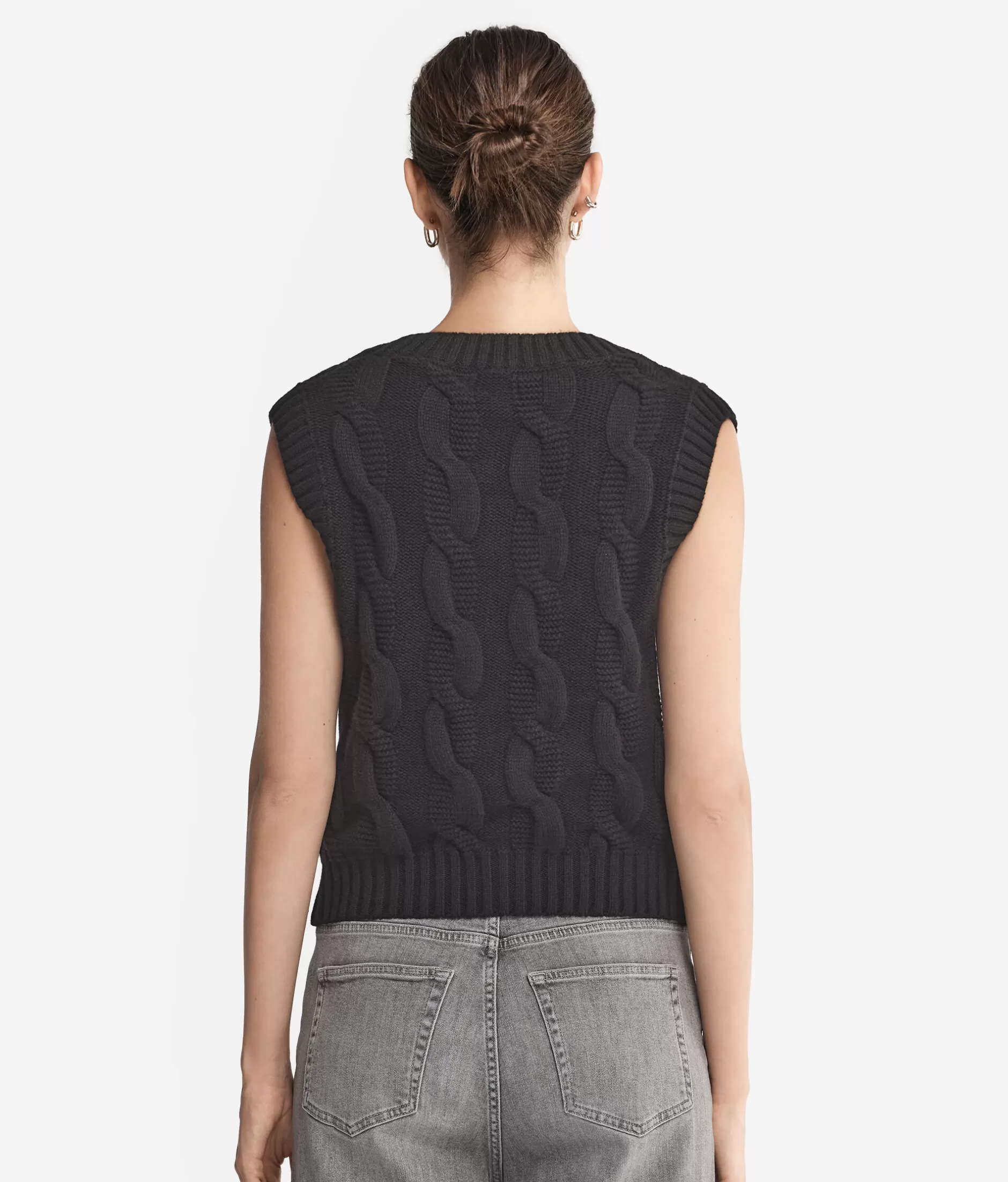 Falconeri Gilet Morbidissima Cashmere Nero con Lavorazione a Maglia Cablè - Modello 9107 Prezzo Conveniente