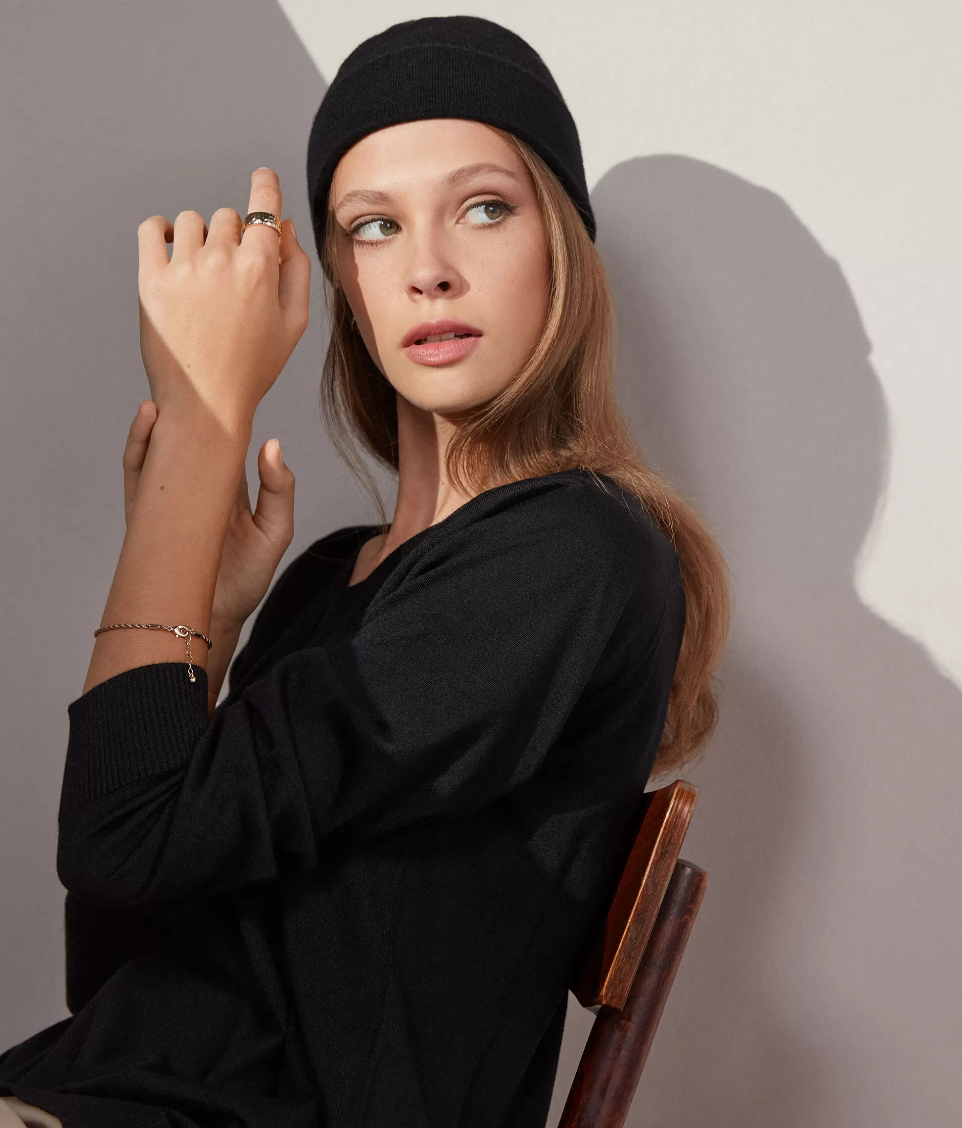 Falconeri - Berretto Ultramorbido in Puro Cashmere, Lusso Senza Tempo con Conforto Impeccabile ed Eleganza Senza Sforzo