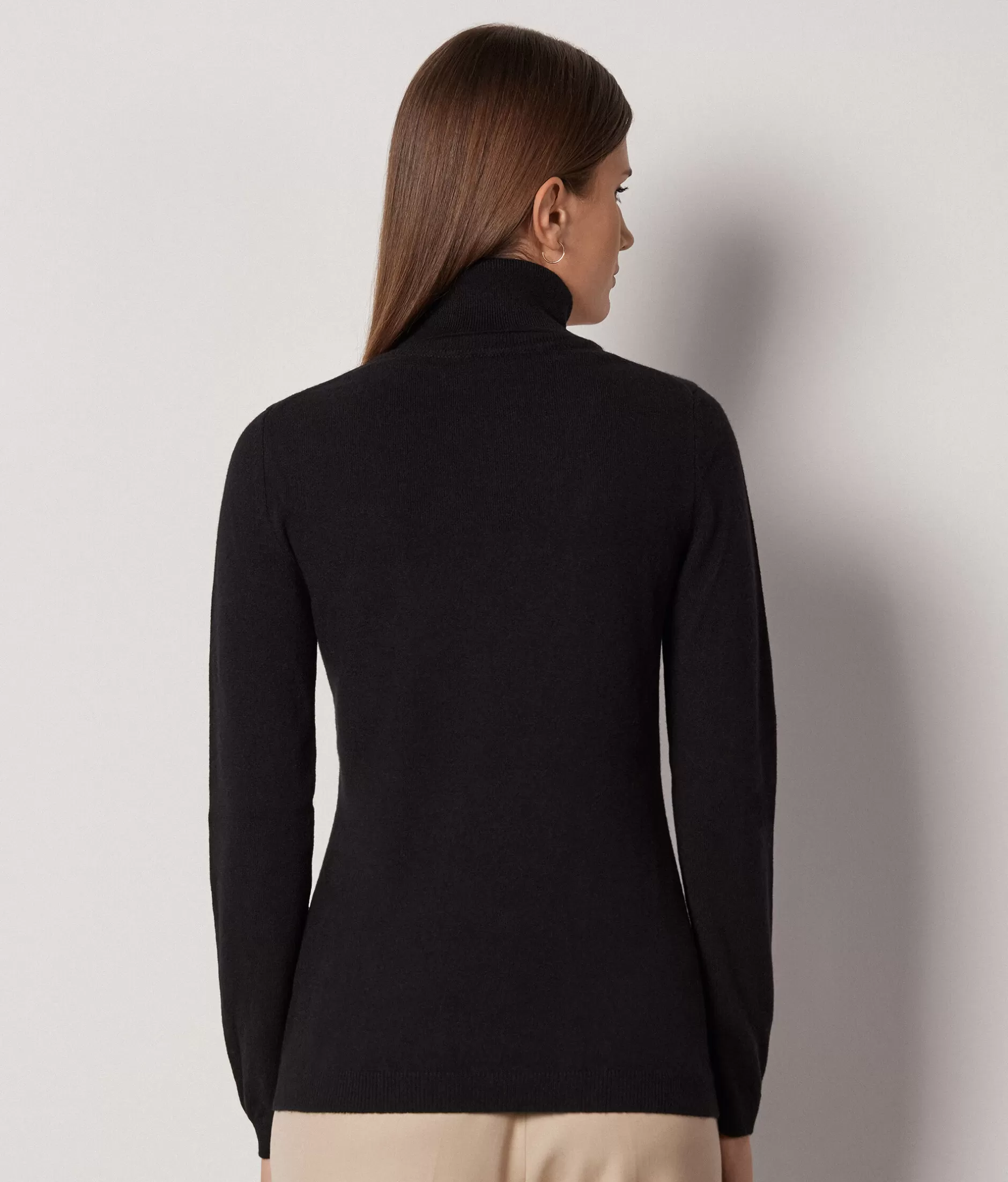 Falconeri Maglione Donna in Lusso Cashmere Morbido - Dolcevita Elegante Nero Assoluto, Autunno-Inverno 2023 - Modello 9107