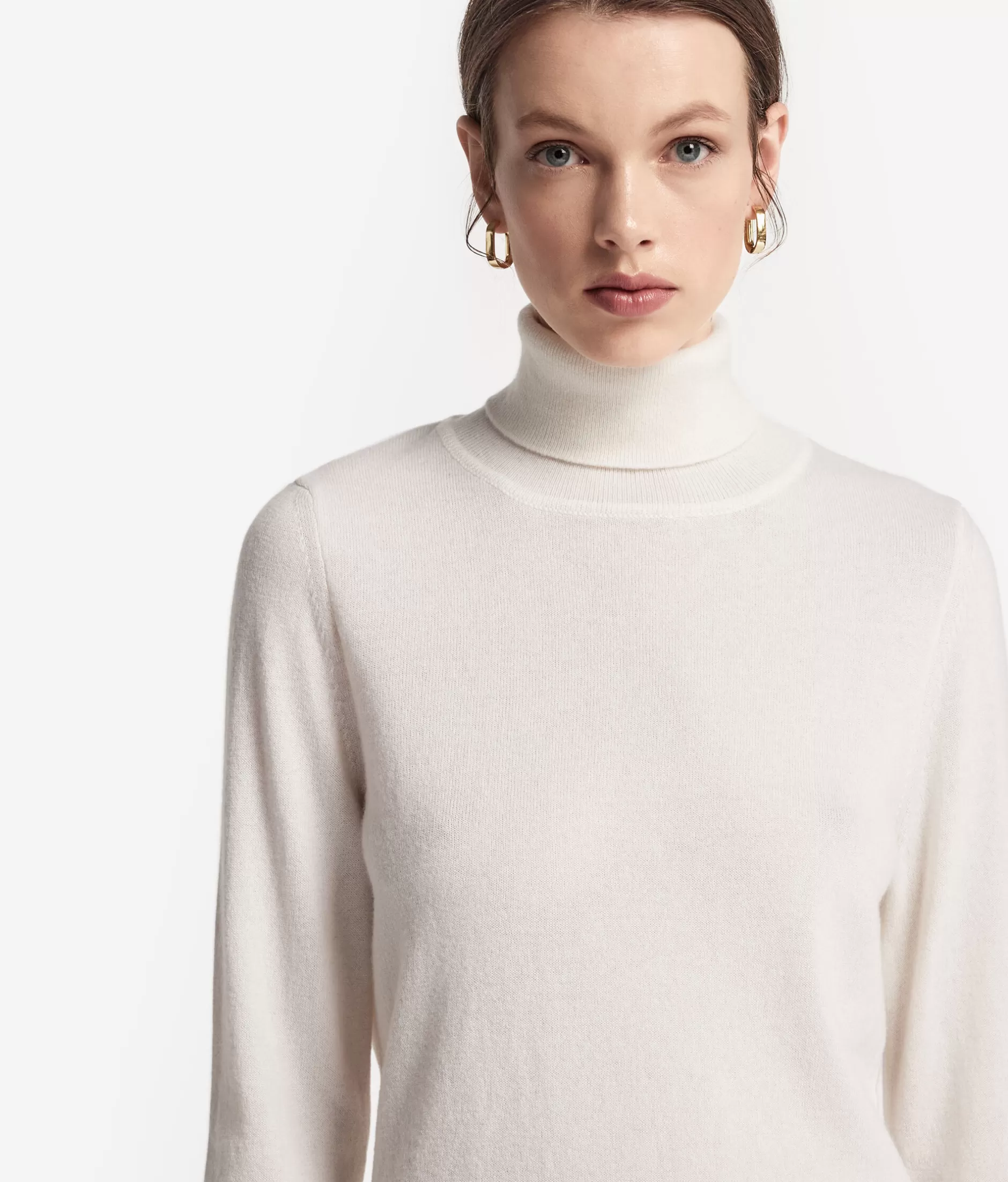 Falconeri Maglione in Cashmere Super Morbido con Dolcevita - Bianco Puro Codice 8005 con Fiocco Elegante