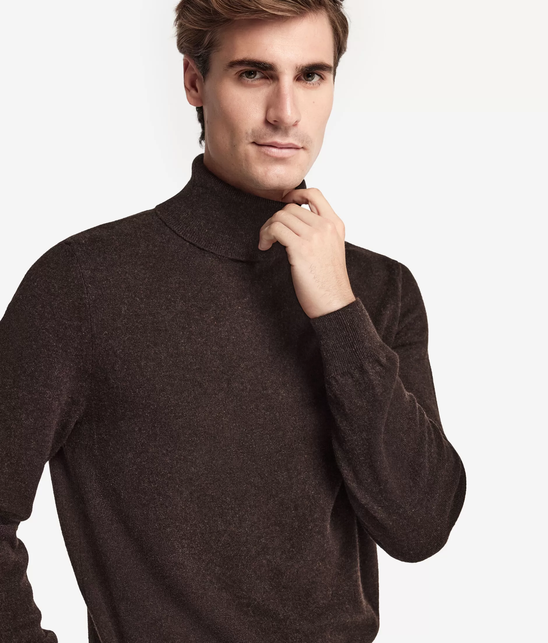 Falconeri Maglione Dolcevita in Morbido Cashmere - Lusso senza Tempo con Tonalità Cioccolato Fondente 

(，
