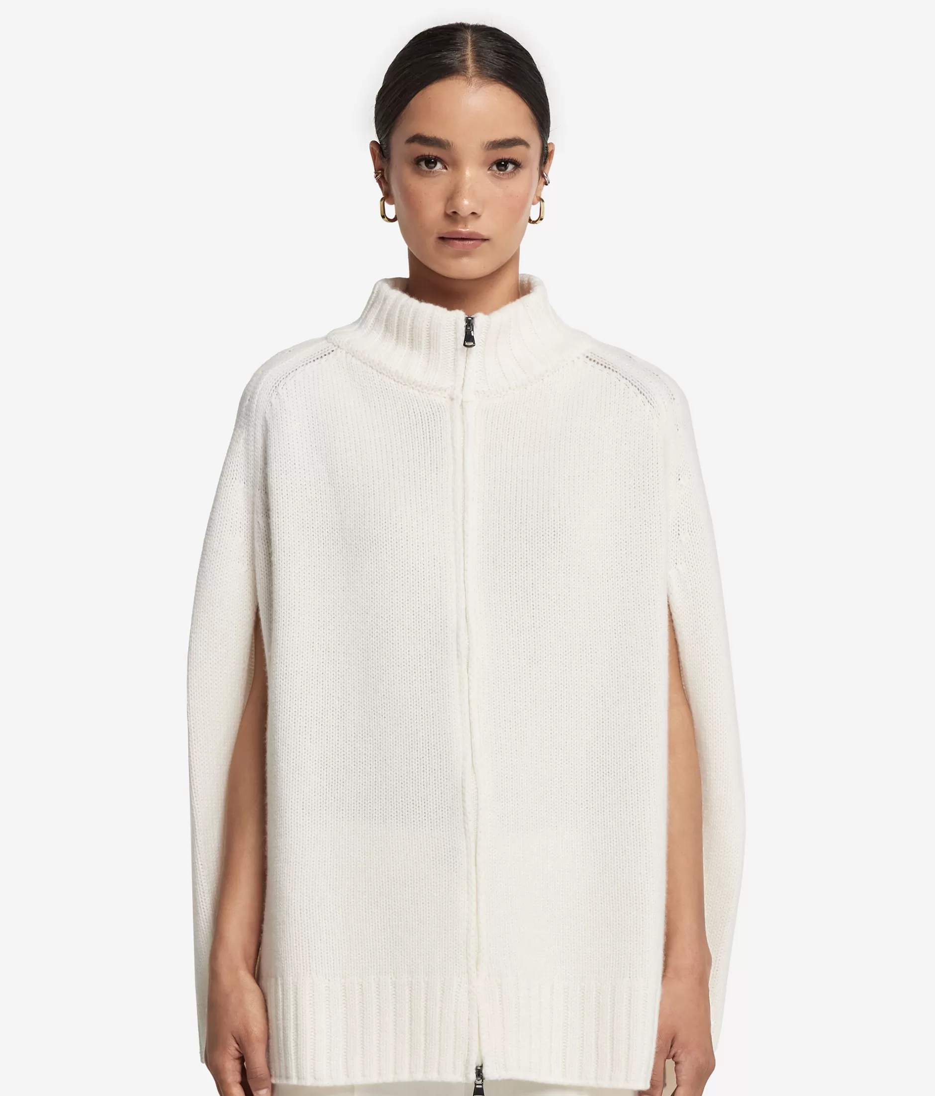 Lussuoso cappello in cashmere Falconeri con zip e fiocco - morbidezza estrema nel classico bianco invernale