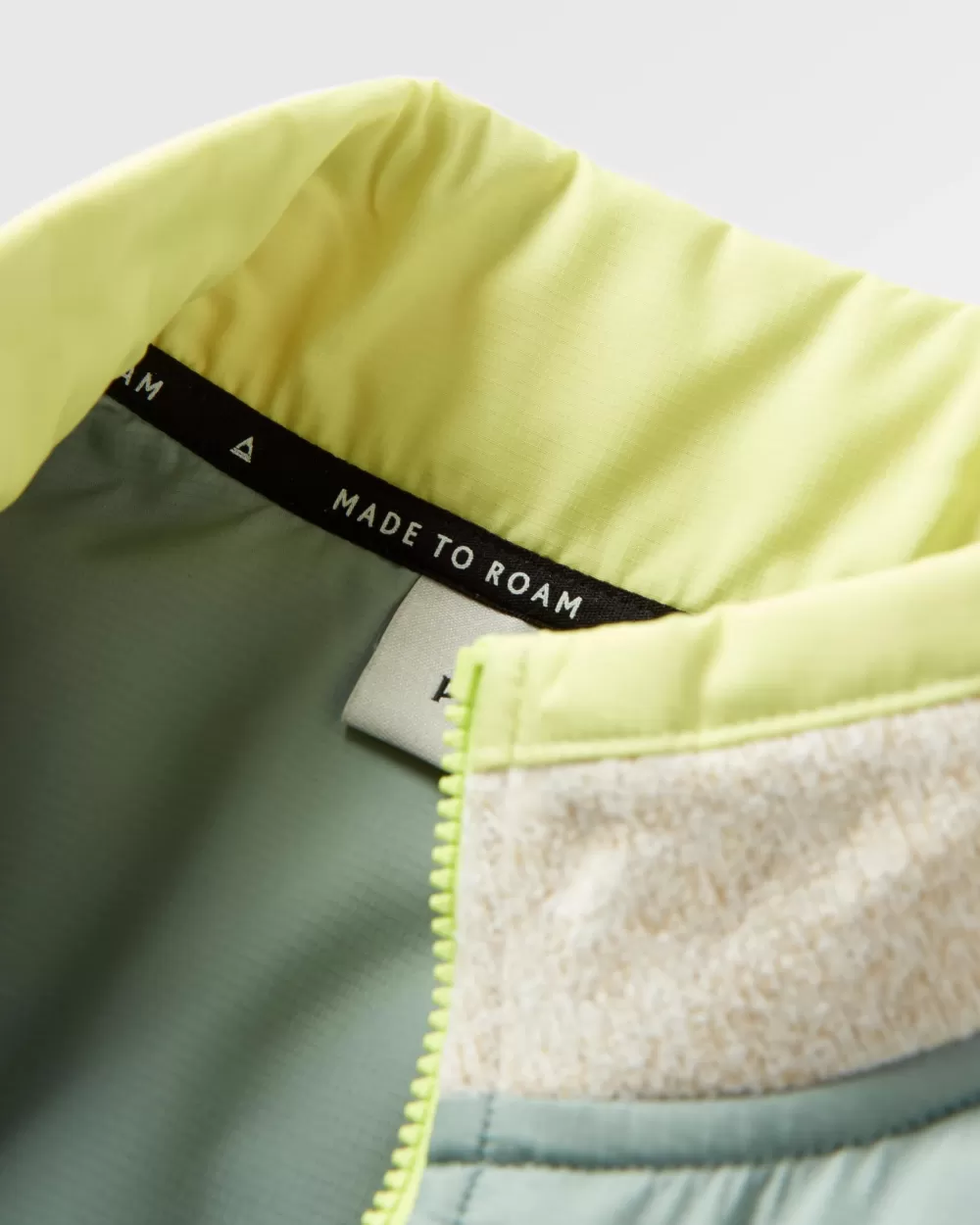 Giacca Termica Polartec® Riciclato - Abbigliamento Outdoor Donna per Avventure Ecosostenibili